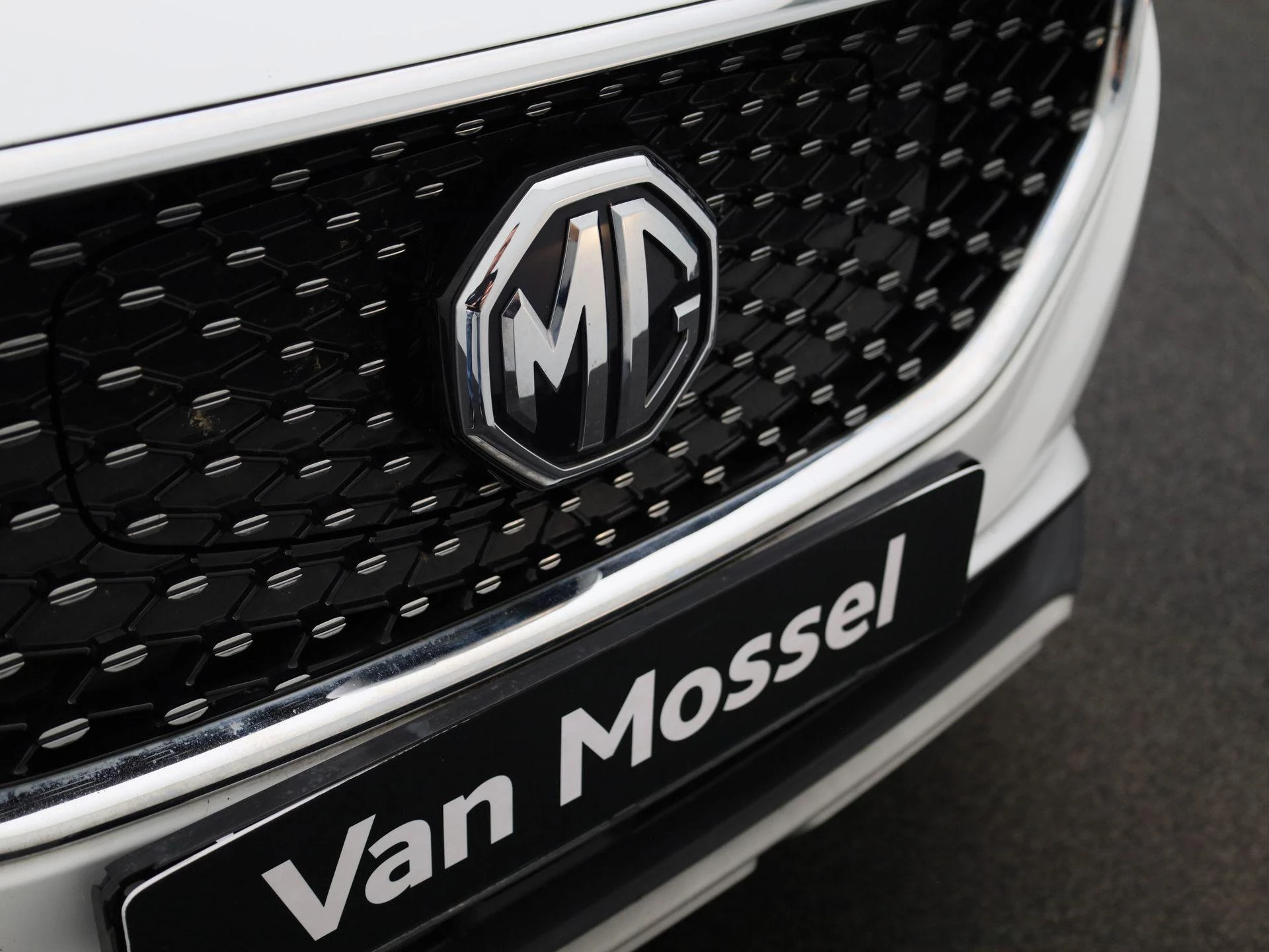 MG-ZS EV-image-32