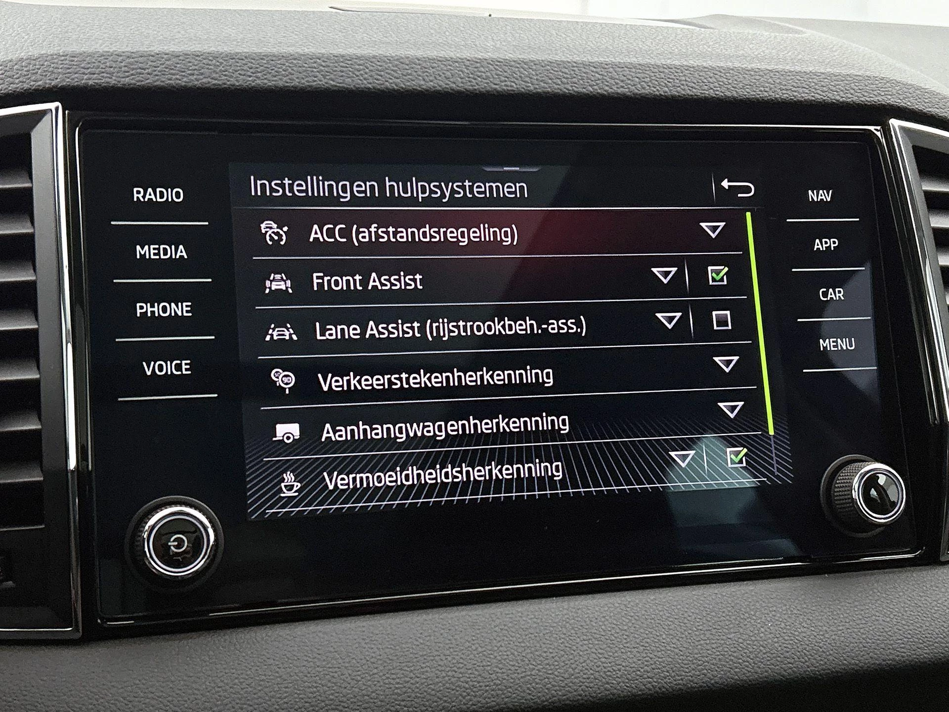 Škoda-Karoq-image-12