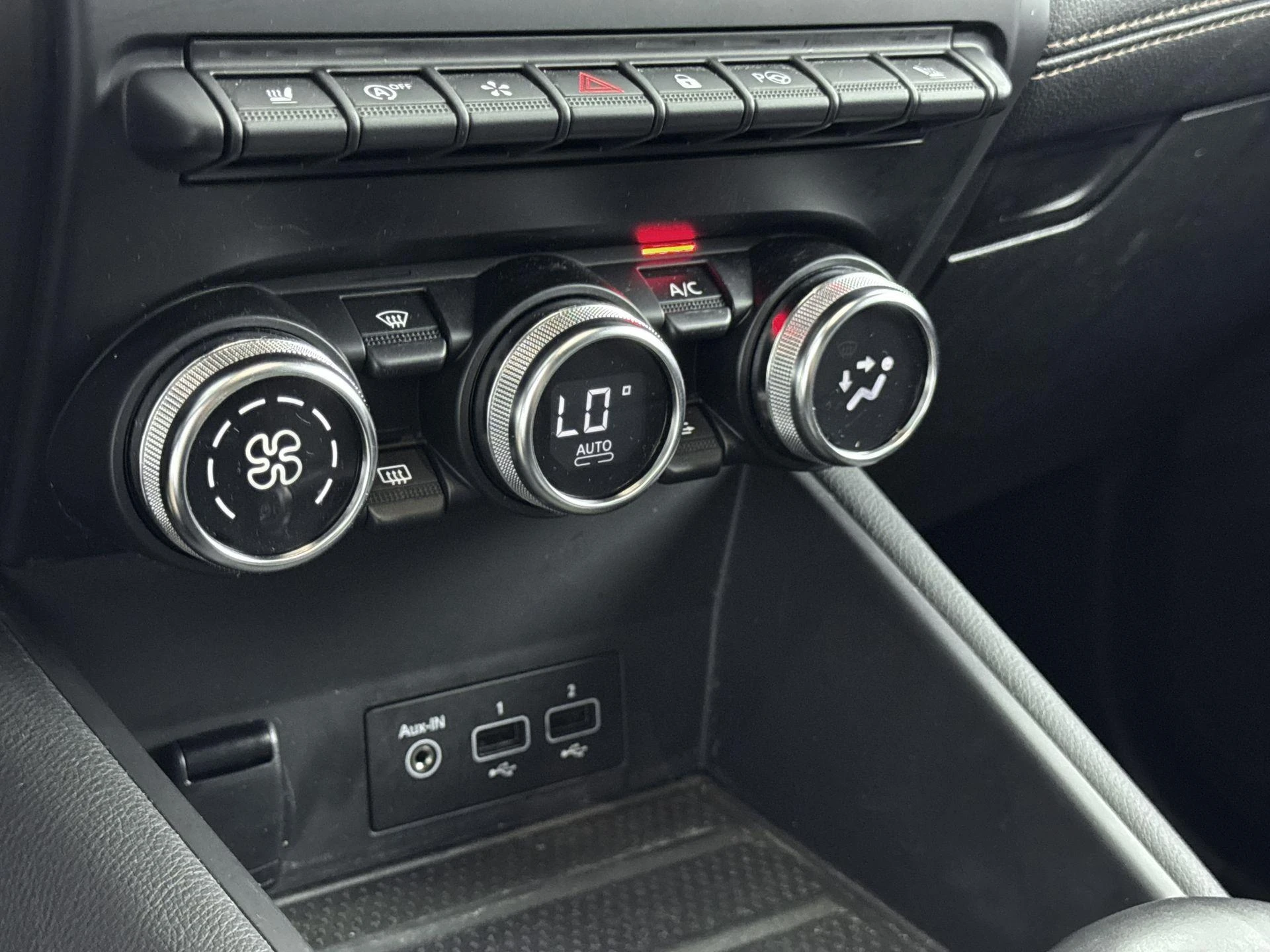 Renault-Captur-image-23