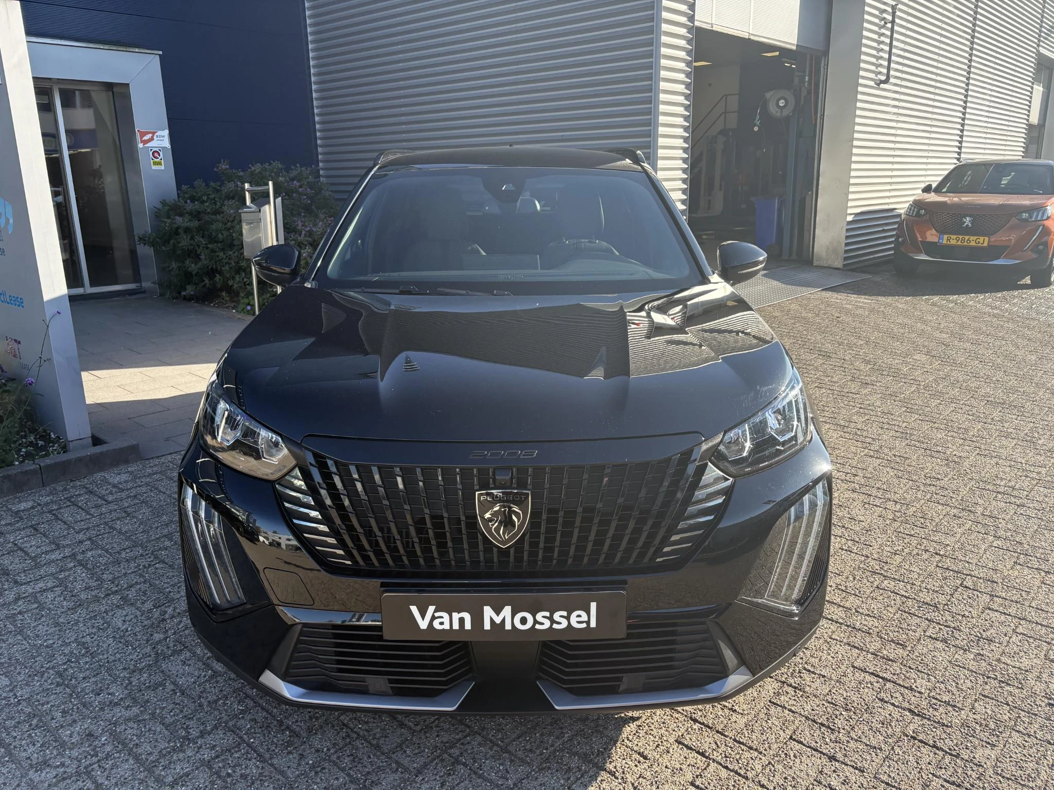 Peugeot-2008-image-3