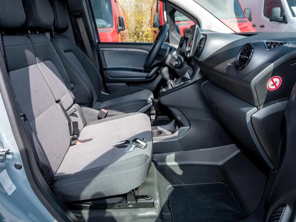 Mercedes-Benz-Citan 112 CDI-image-11