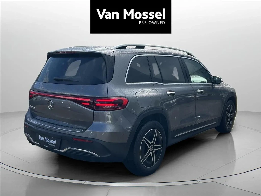 Mercedes-Benz-EQB-image-4