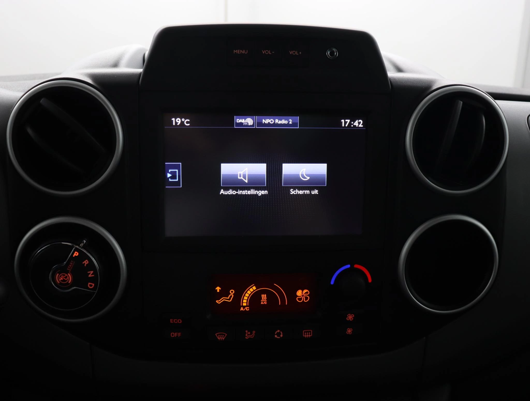 Peugeot-e-Partner-image-31