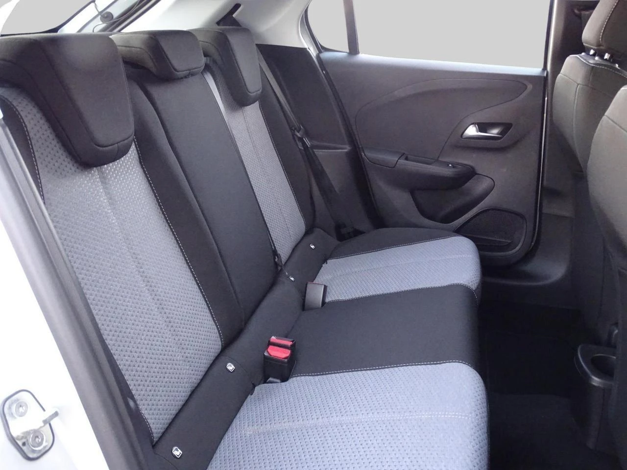 Opel-Corsa-image-14