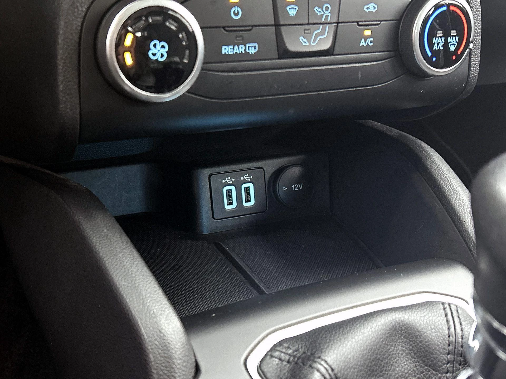 Ford Focus Wagon 1.0 EcoBoost Hybrid Trend Edition Business