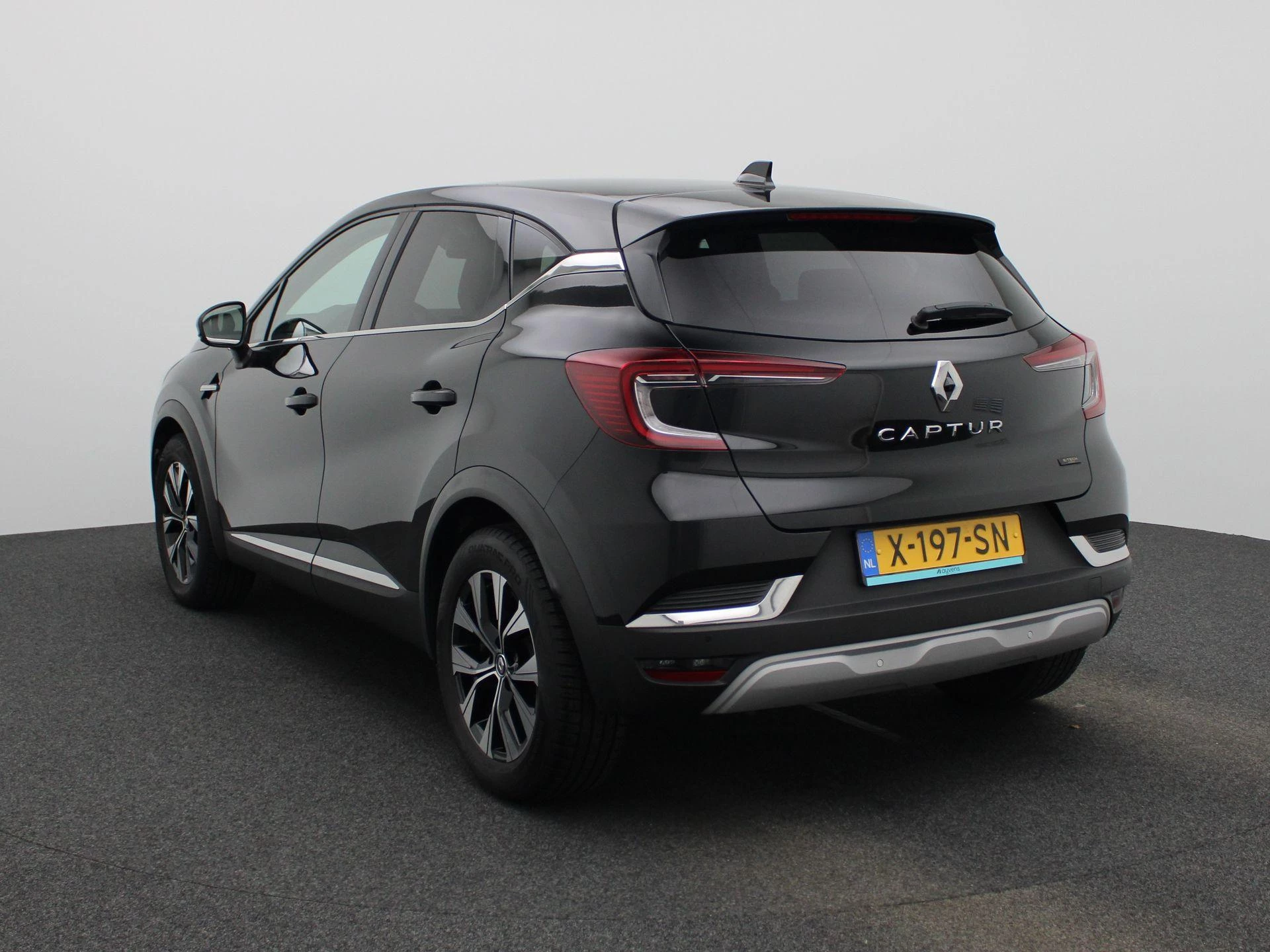 Renault-Captur-image-1