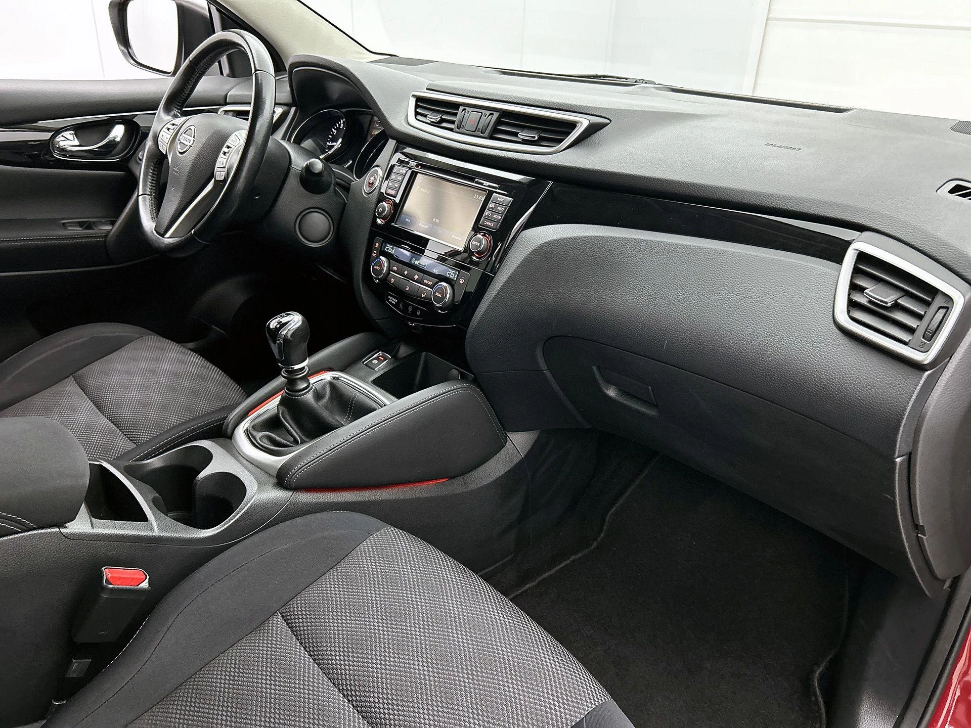 Nissan-QASHQAI-image-24