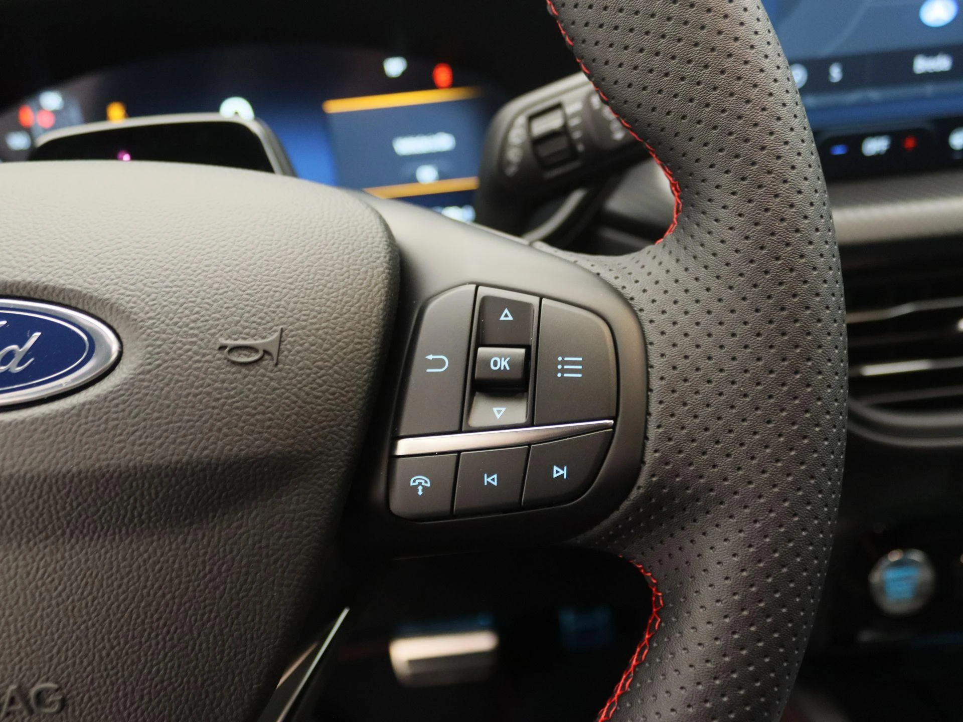 Ford-Kuga-image-17