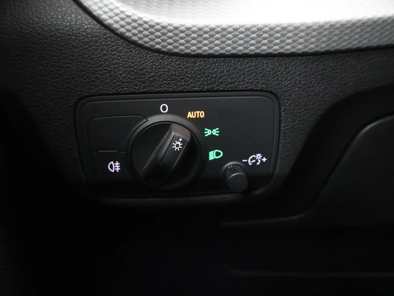Audi-Q2-image-22