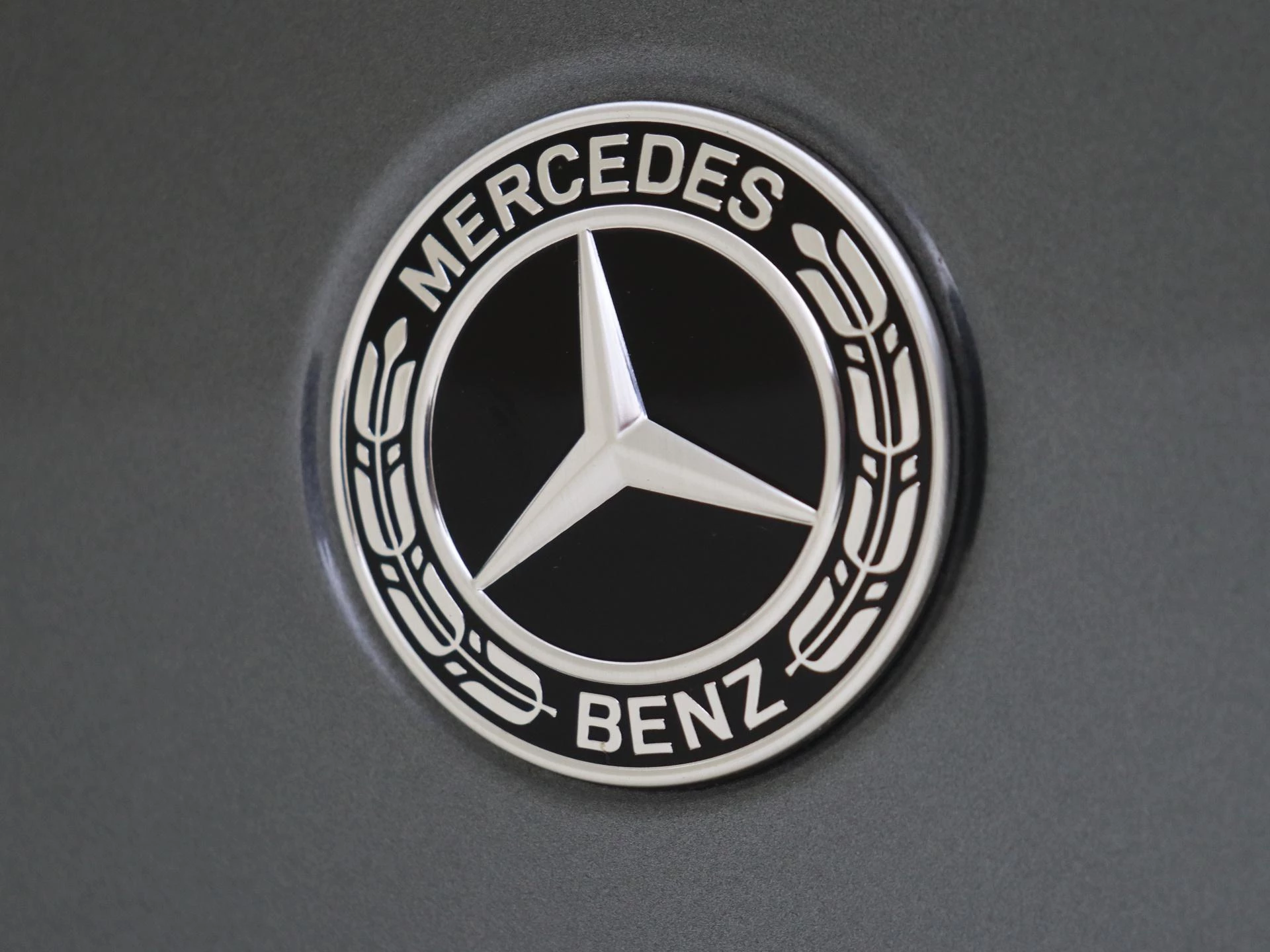 Mercedes-Benz-GLE-image-34