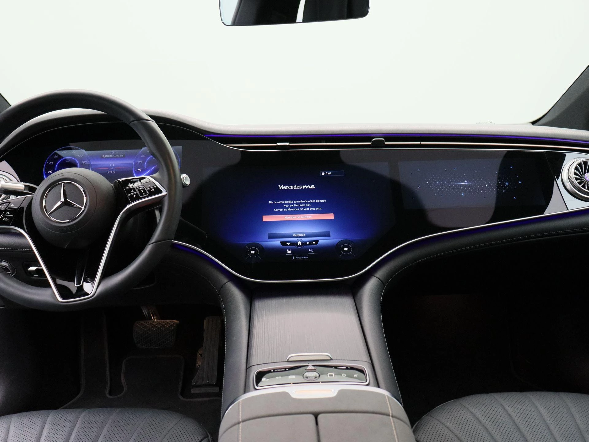 Mercedes-Benz-EQS-image-12