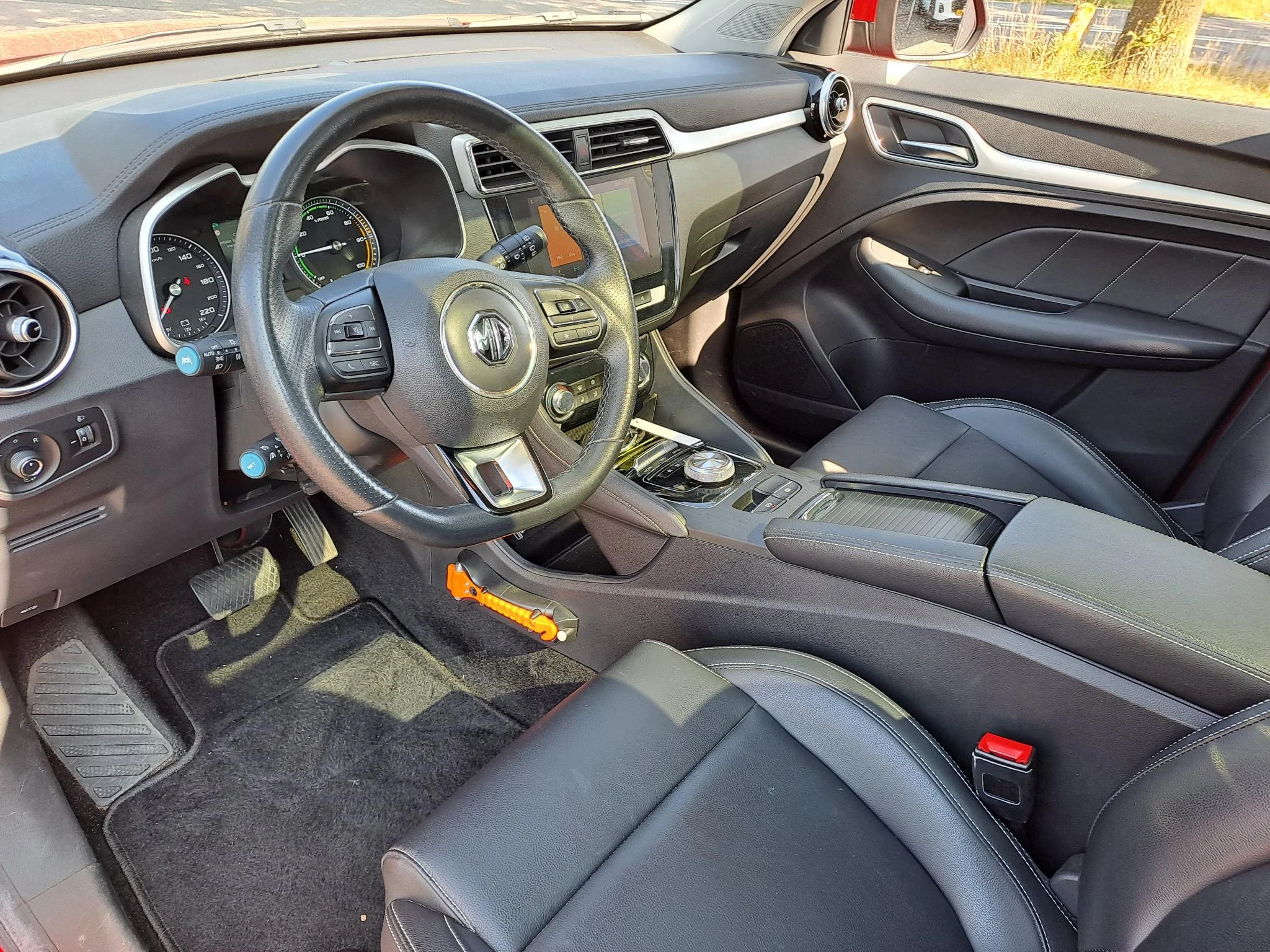 MG-ZS EV-image-9