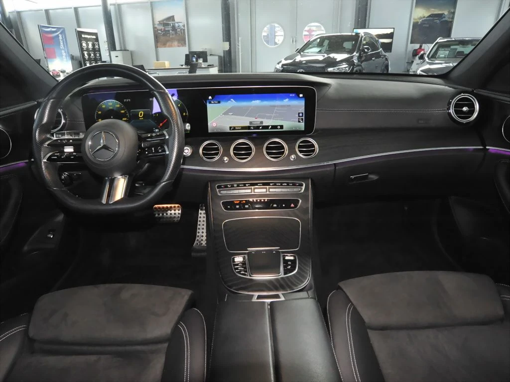 Mercedes-Benz-E-Klasse 220-image-11