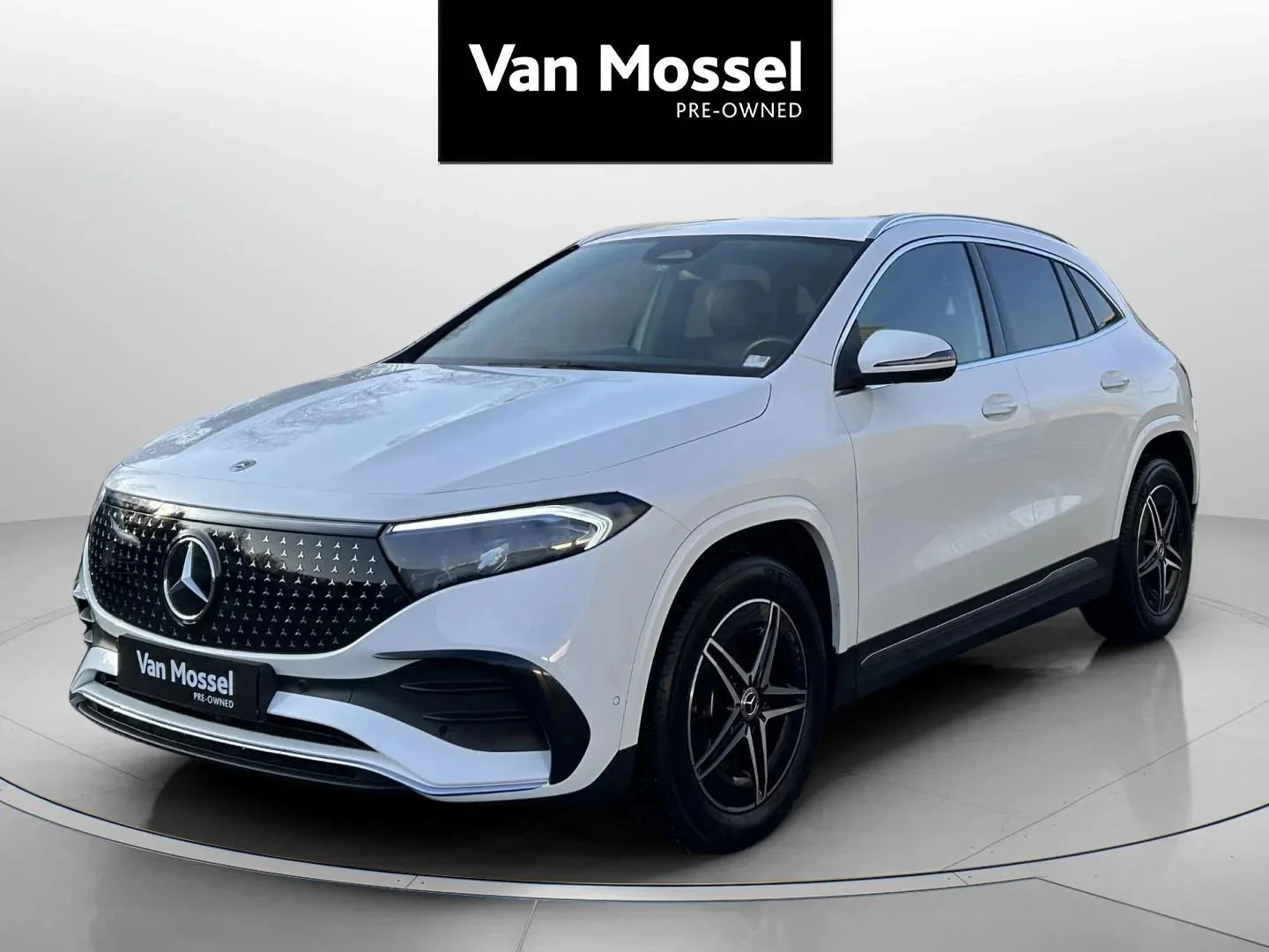 Mercedes-Benz-EQA-image-0