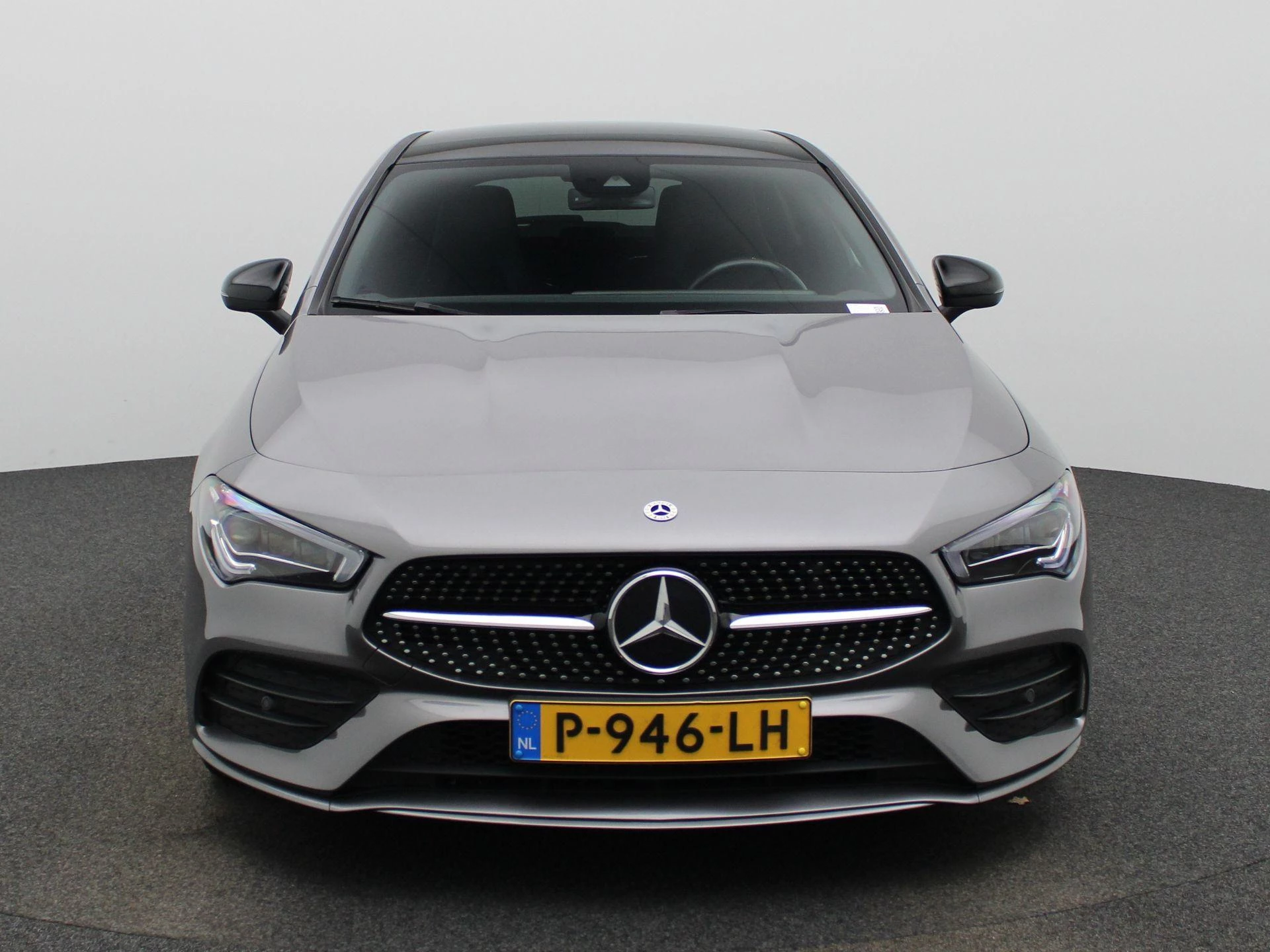 Mercedes-Benz-CLA-image-2