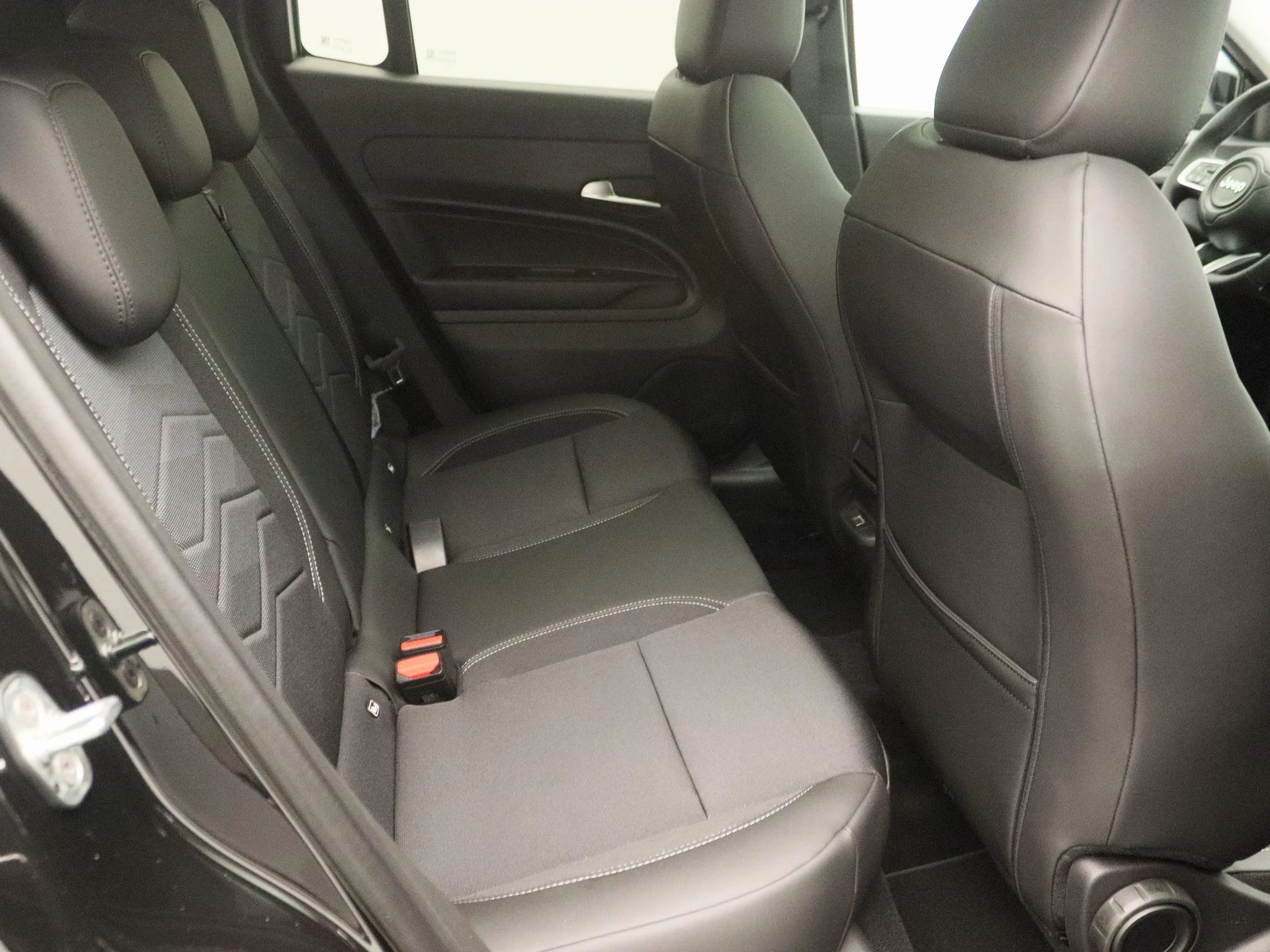 Jeep-Avenger-image-25