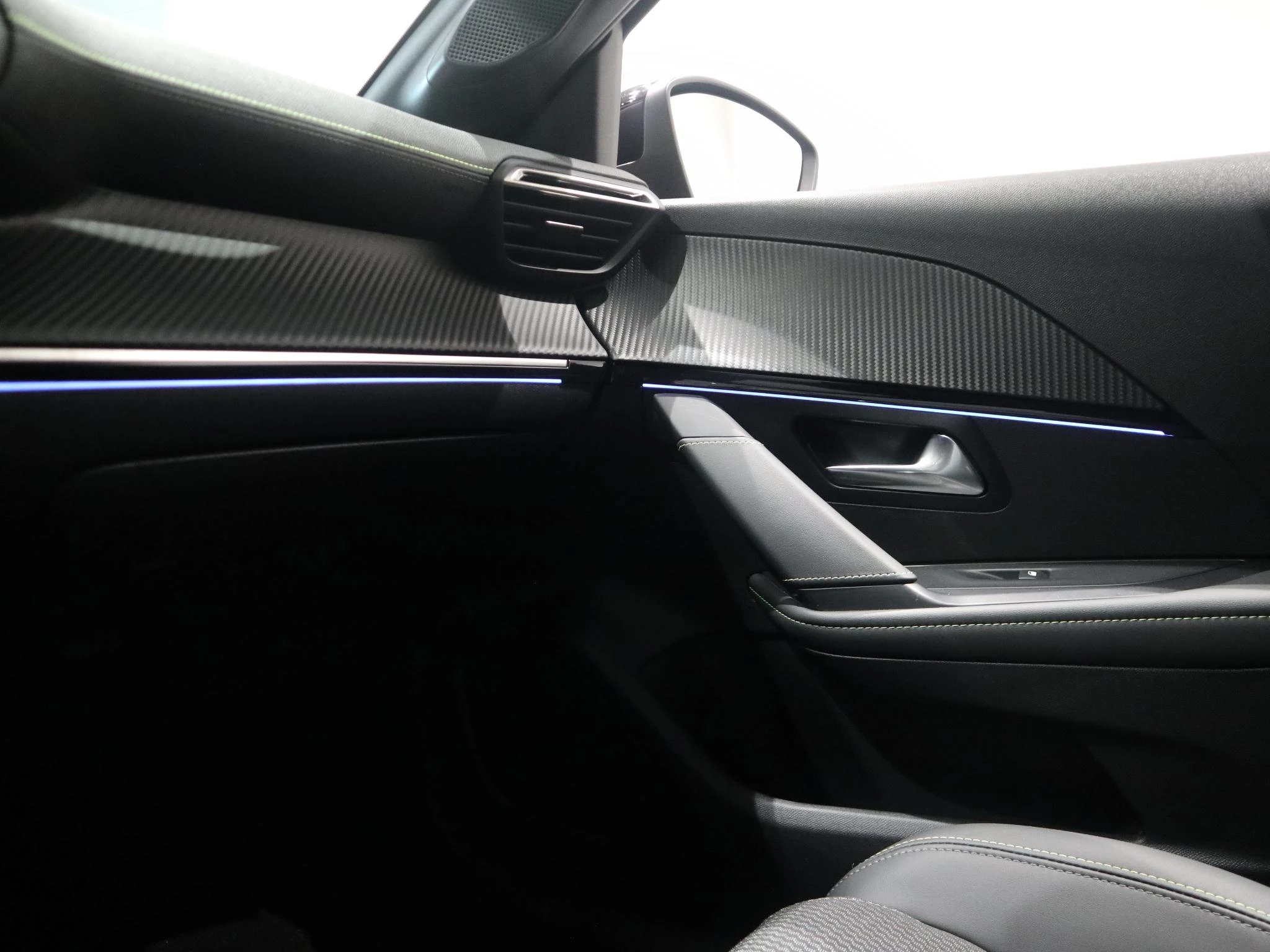 Peugeot-208-image-17