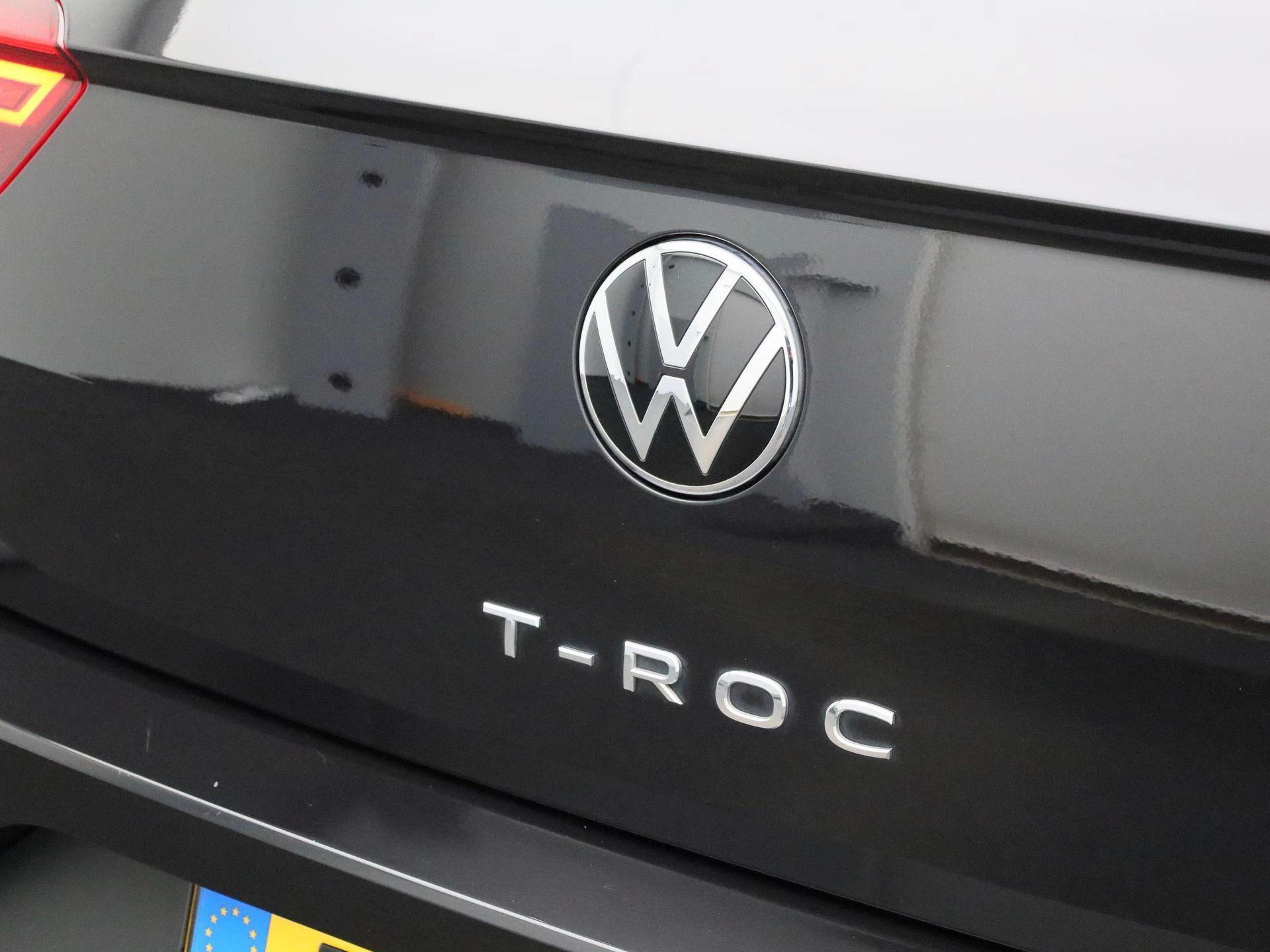 Volkswagen-T-Roc-image-34