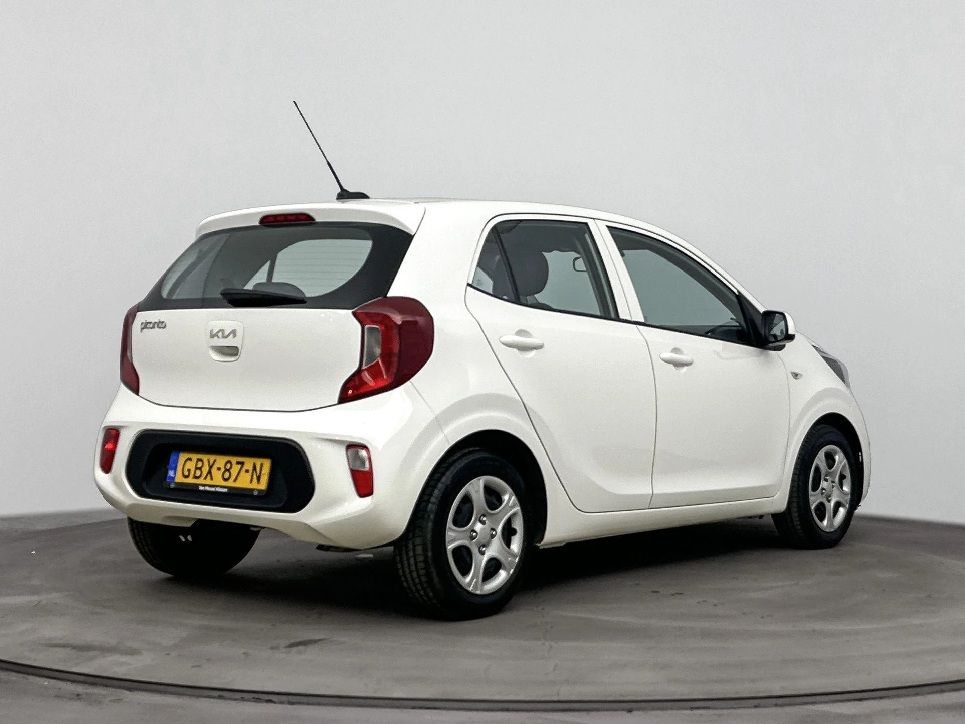 Kia-Picanto-image-3
