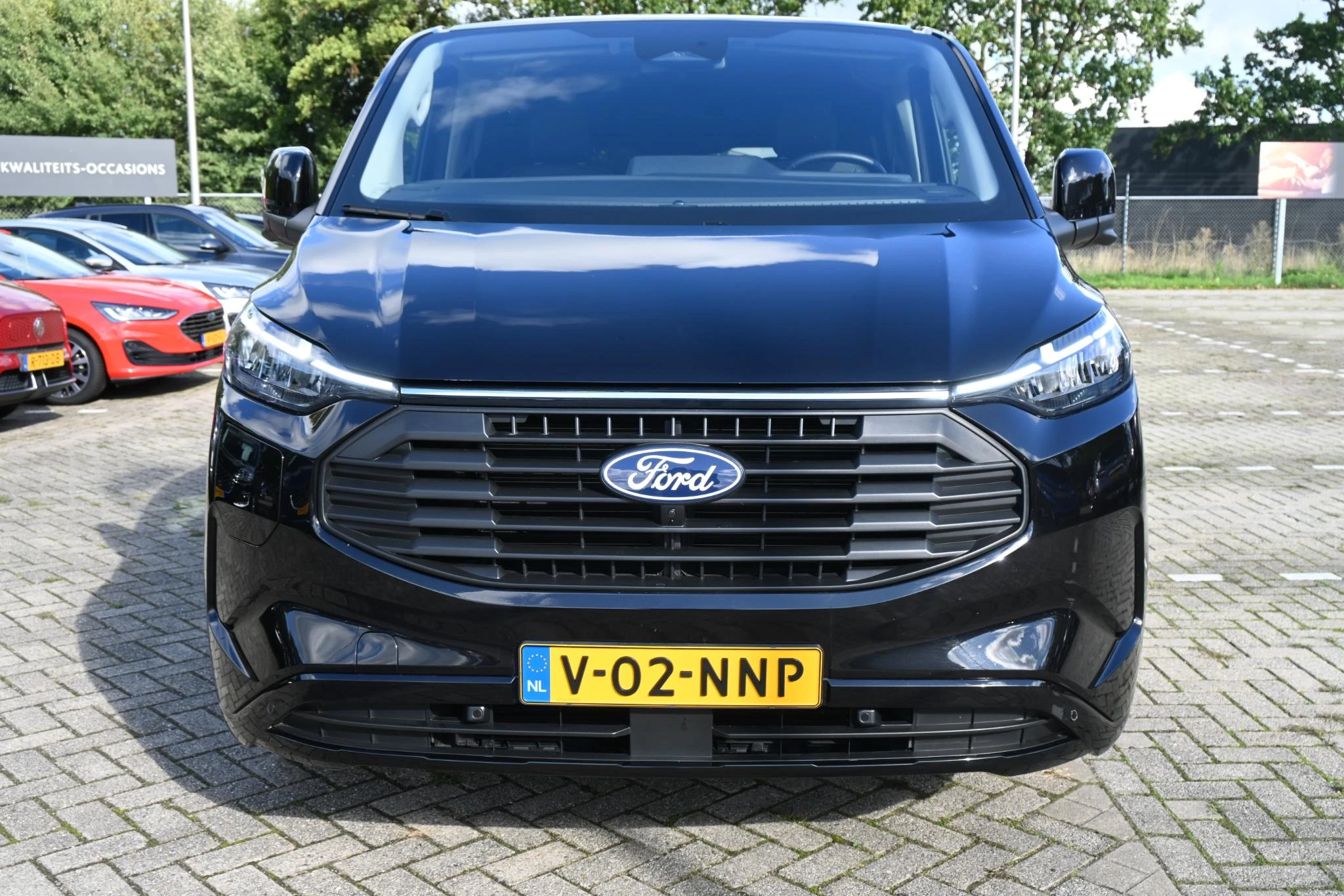 Ford-Transit Custom-image-5