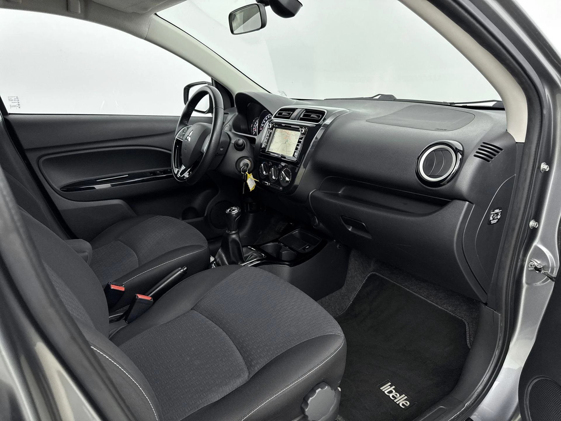 Mitsubishi-Space Star-image-9