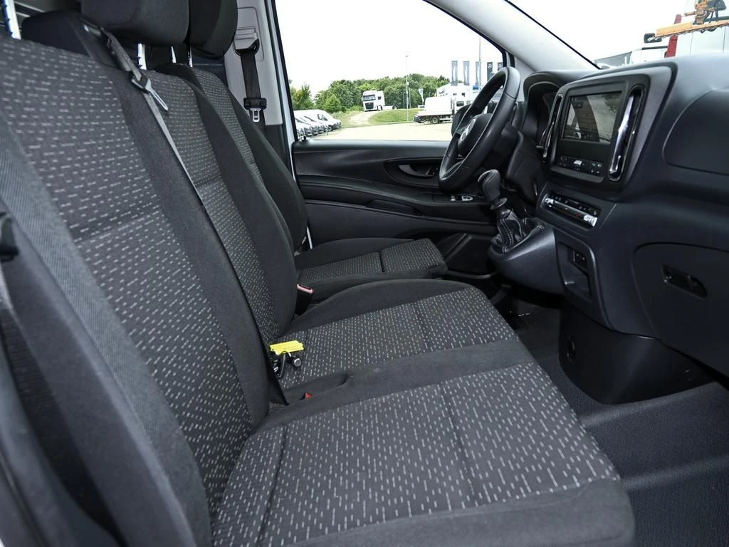 Mercedes-Benz-Vito 116-image-12