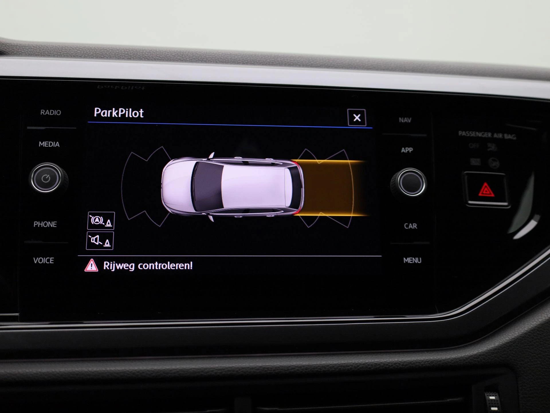 Volkswagen-Polo-image-27