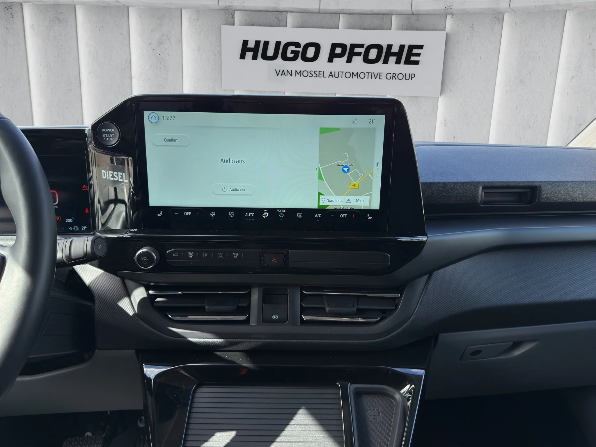 Ford-Tourneo Custom-image-13