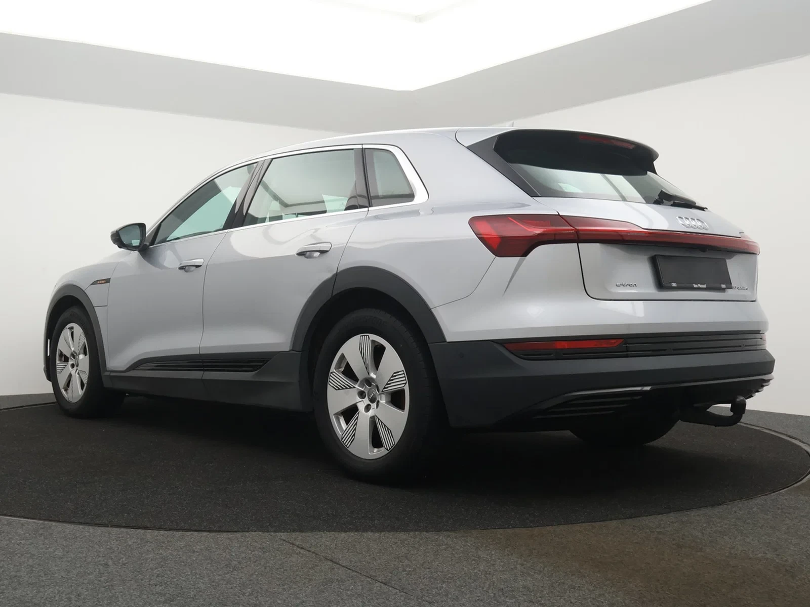 Audi e-tron Audi e-tron 50 QUATTRO 313PK *AUTOMAAT*360° CAMERA*TREKHAAK*LEDER*NAVI*CRUISE*APP*CONNECT*...*