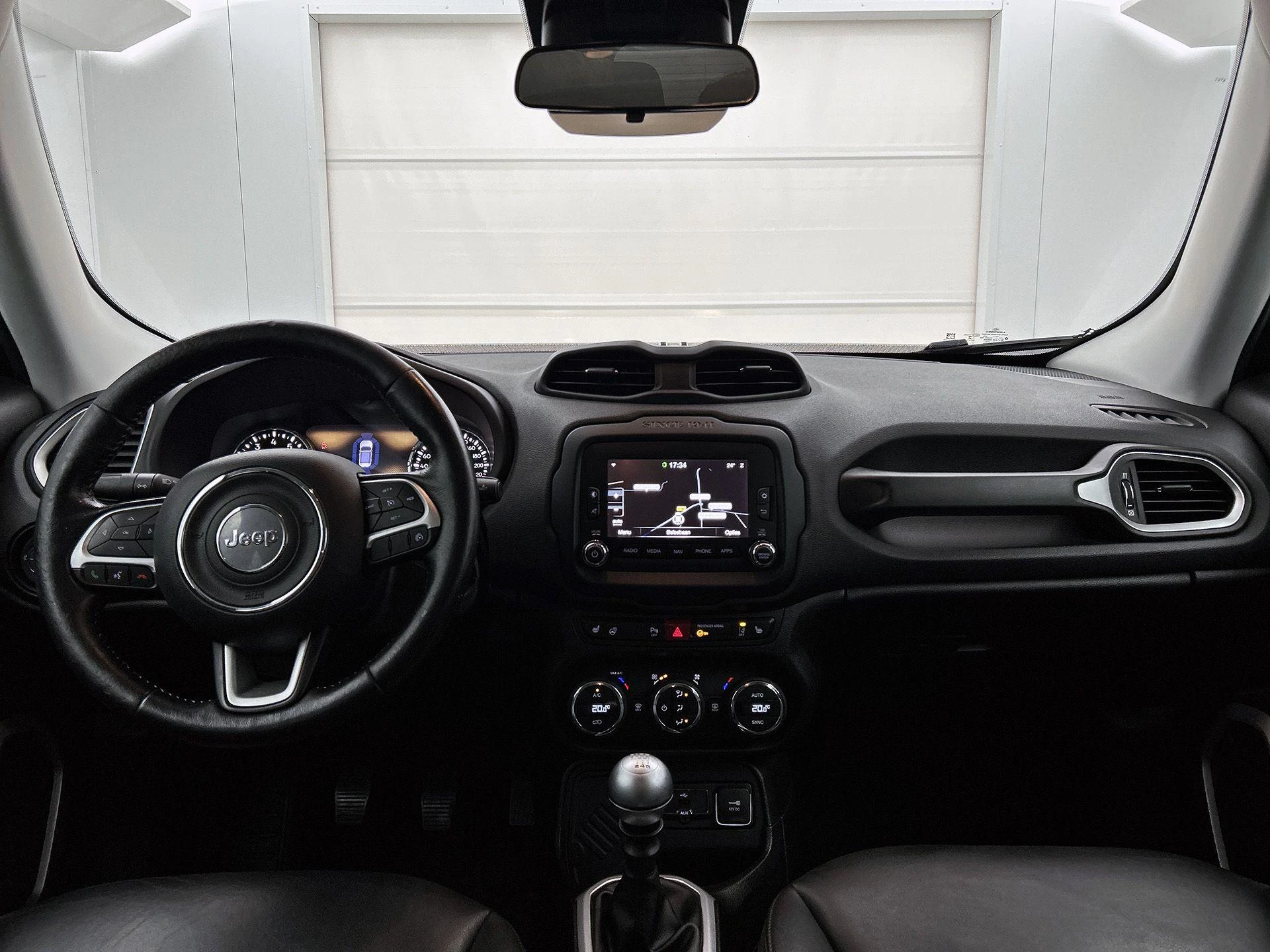 Jeep-Renegade-image-5