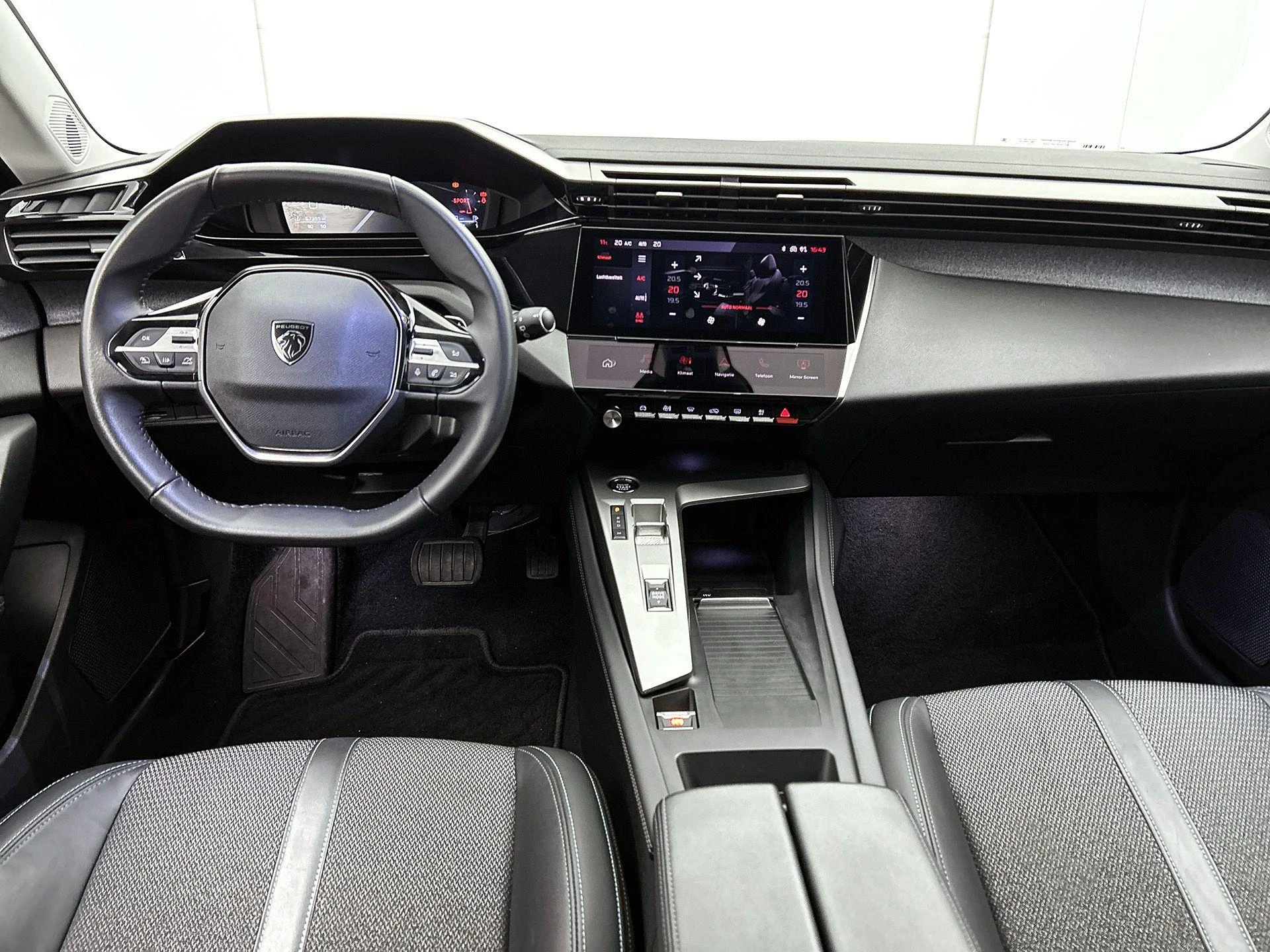 Peugeot-308-image-21