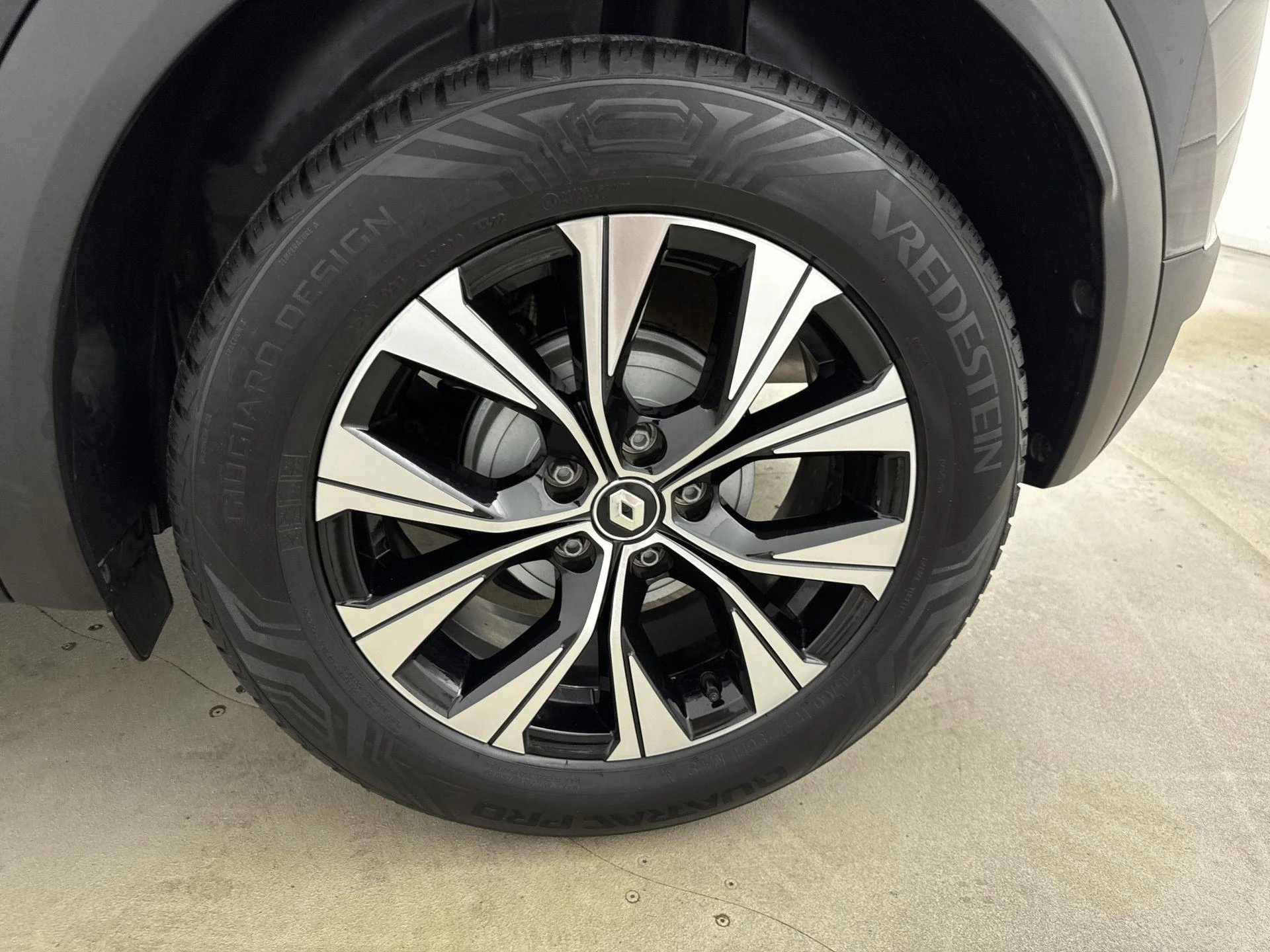 Renault-Captur-image-9
