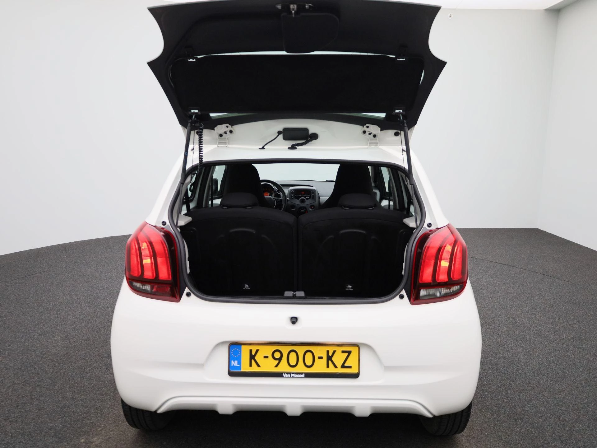 Peugeot-108-image-10