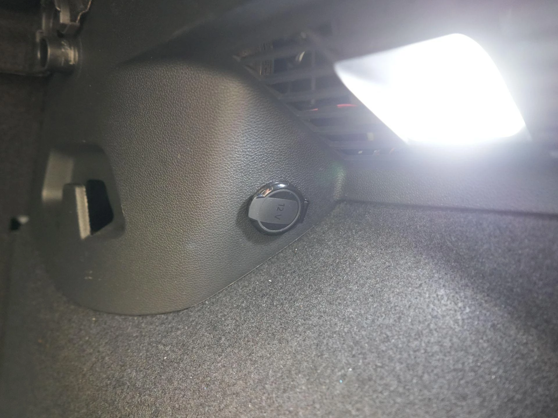 Volkswagen-Golf-image-44