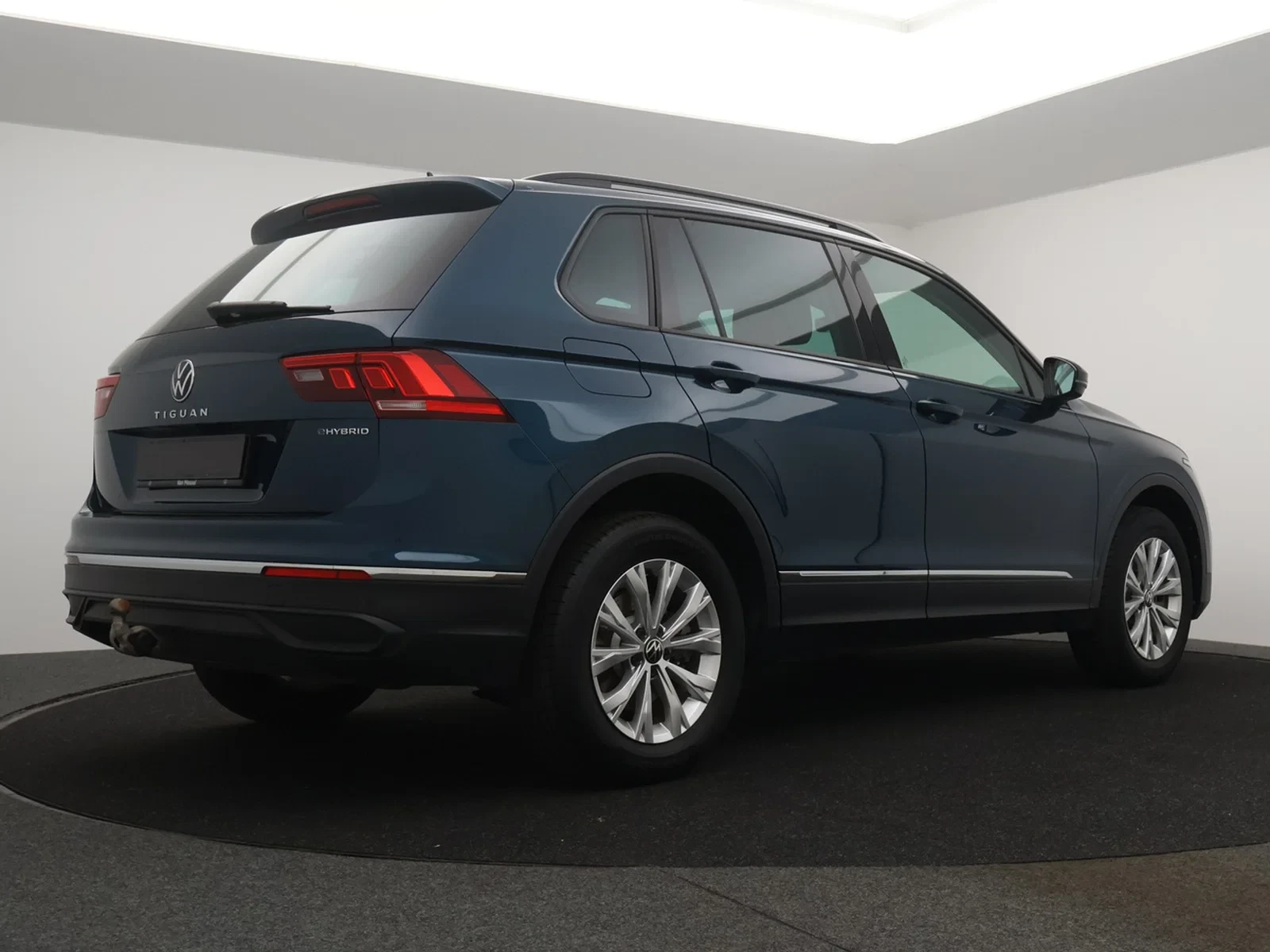 Volkswagen Tiguan eHybrid (PHEV) Tiguan Life Business 1.4TSI eHybrid PHEV 204PK *AUTOMAAT*TREKHAAK*LEDER*CAMERA*PDC*ACC*VIRTUAL COCKP