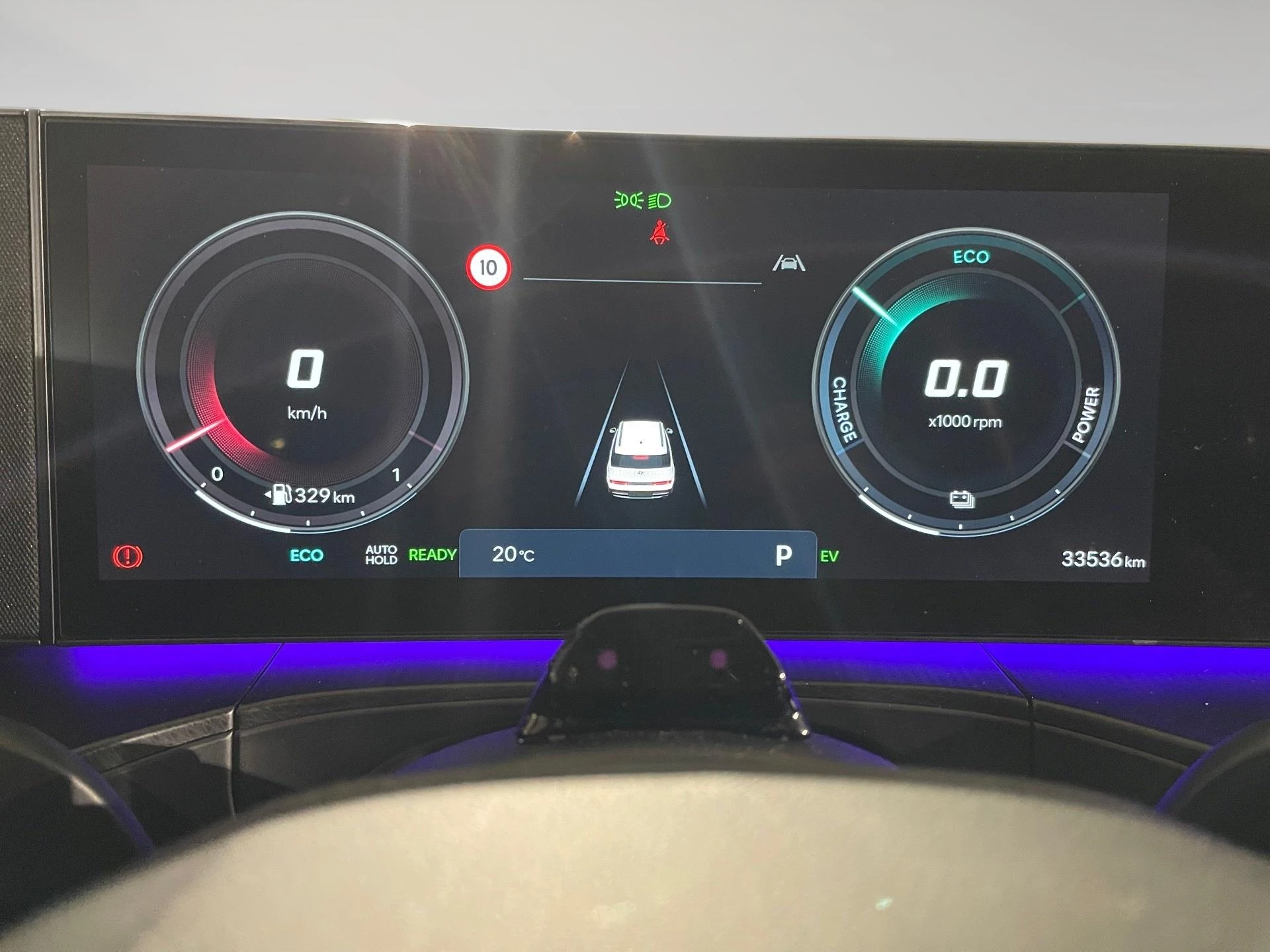 Hyundai-Santa Fe-image-1