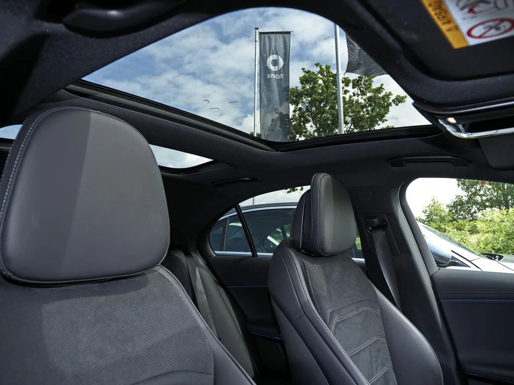 Mercedes-Benz-E-Klasse 200-image-15
