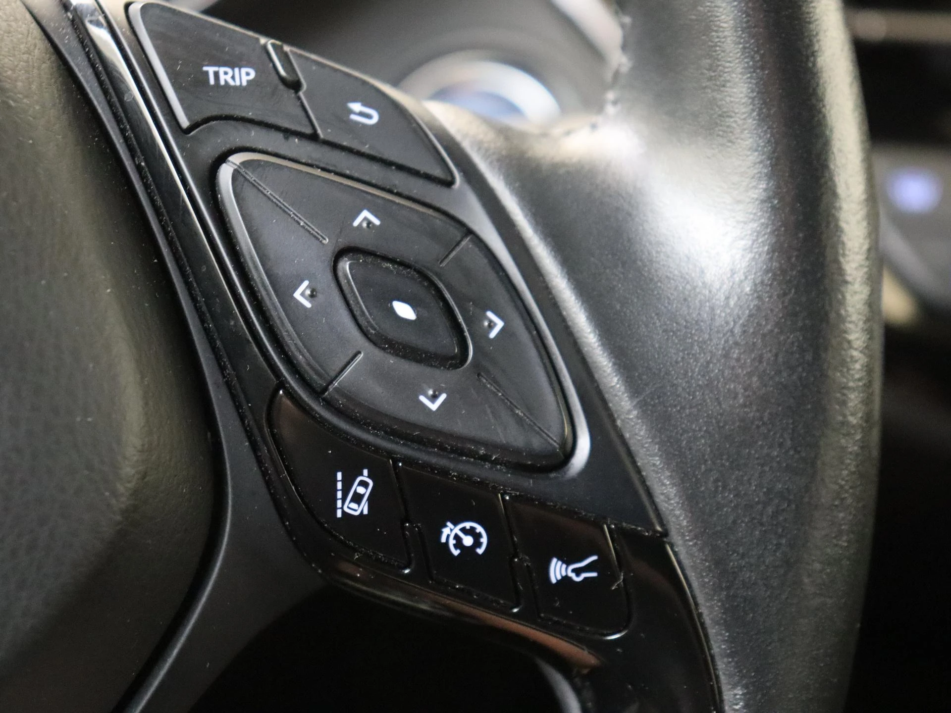 Toyota C-HR 2.0 Hybrid Executive AUTOMAAT