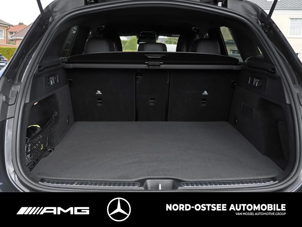 Mercedes-Benz GLC 300 d AMG 4M AHK DISTRONIC MBUX SHZ KERYLESS AMG Line