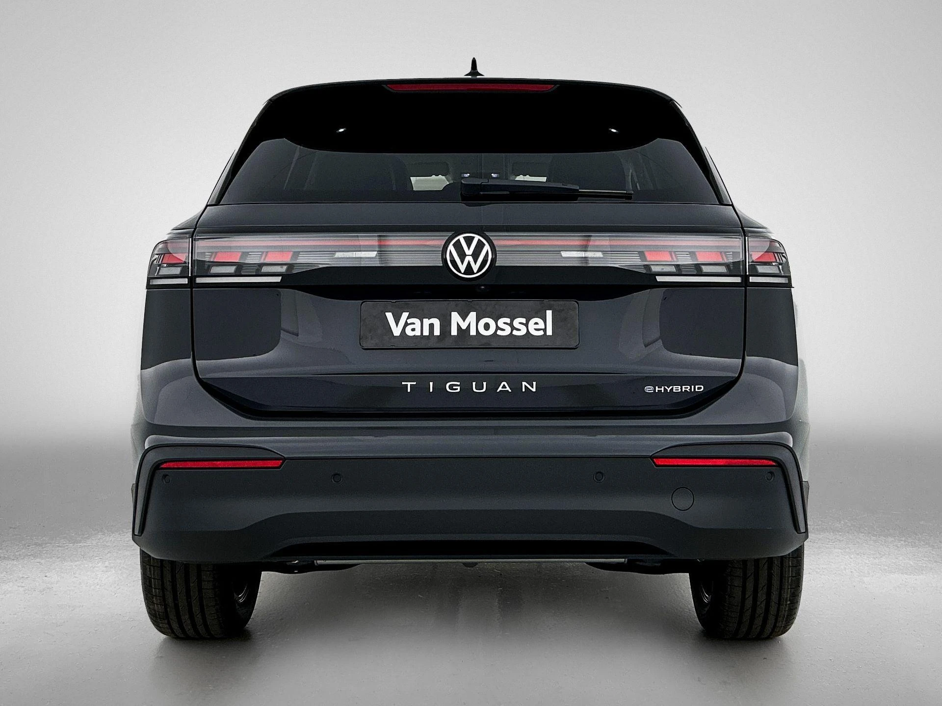 Volkswagen-Tiguan-image-2