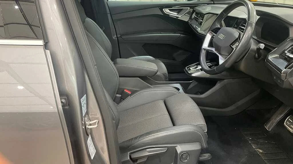 Audi-Q4 e-tron-image-2