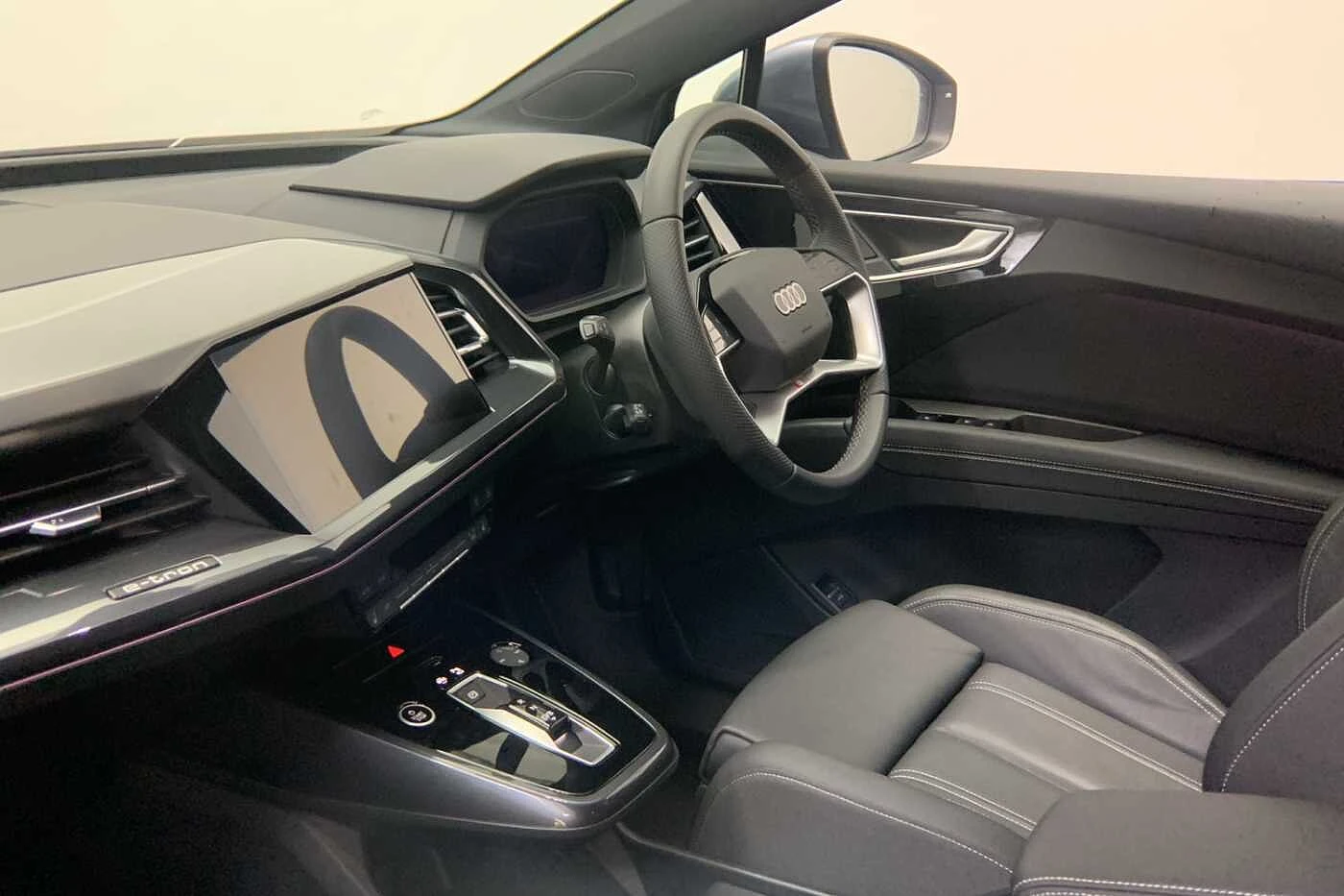 Audi-Q4 Sportback e-tron-image-1