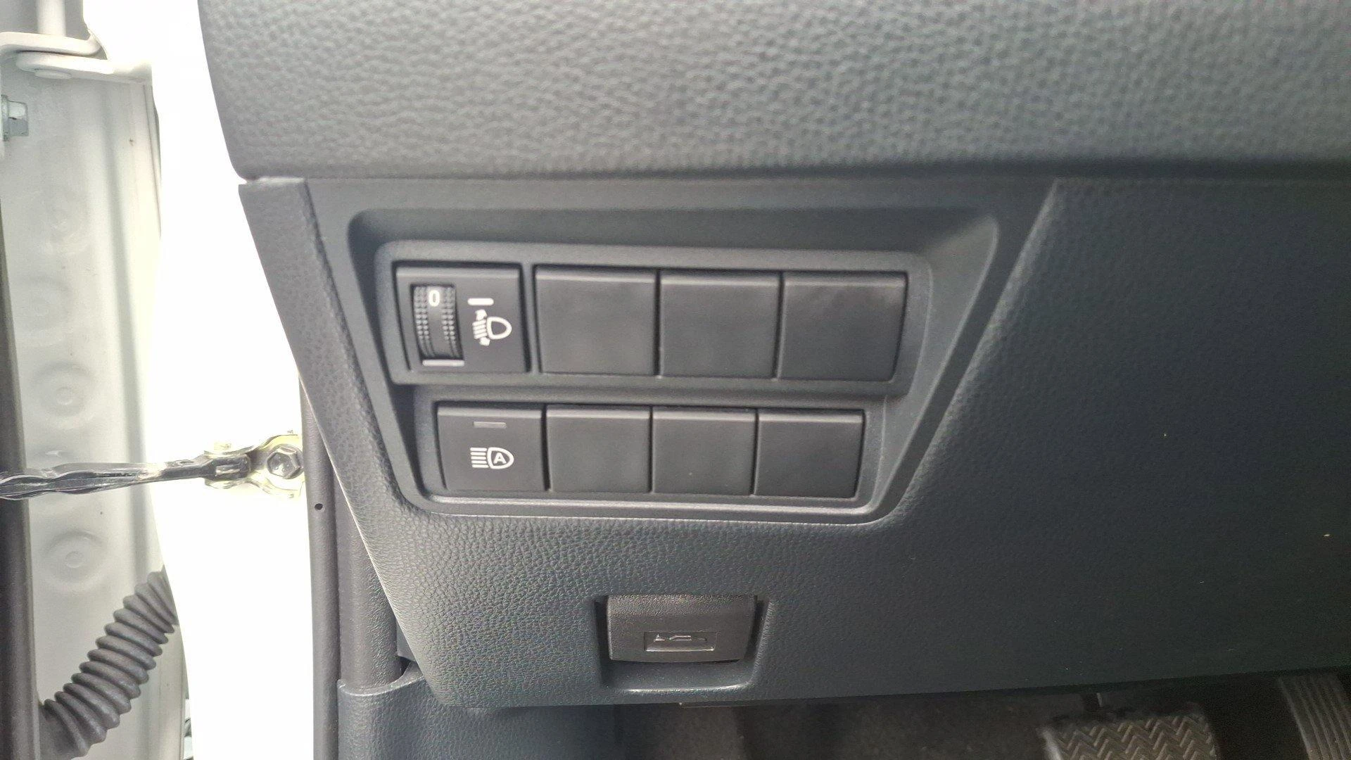 Toyota-Yaris-image-16