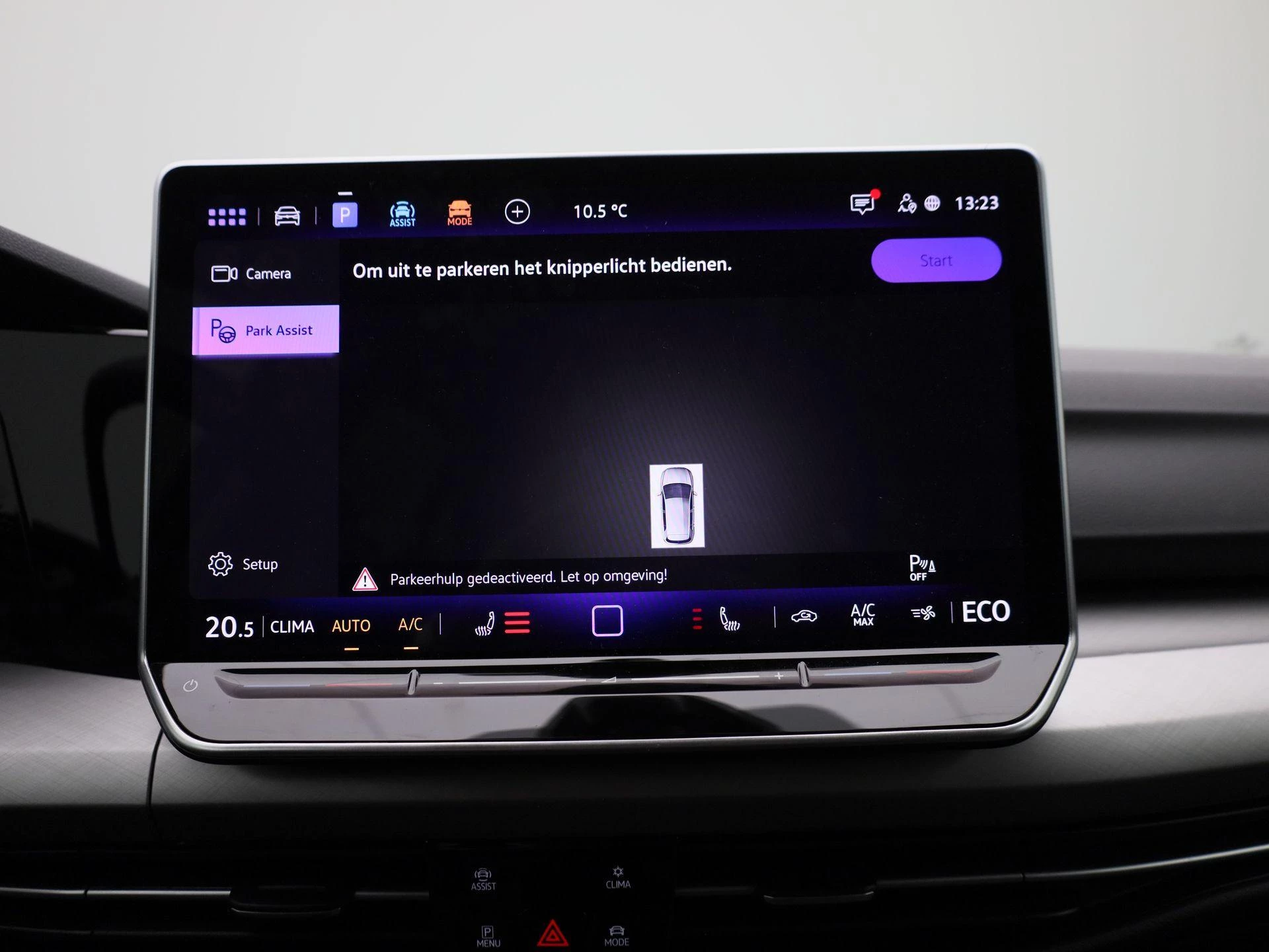 Volkswagen-Golf-image-28