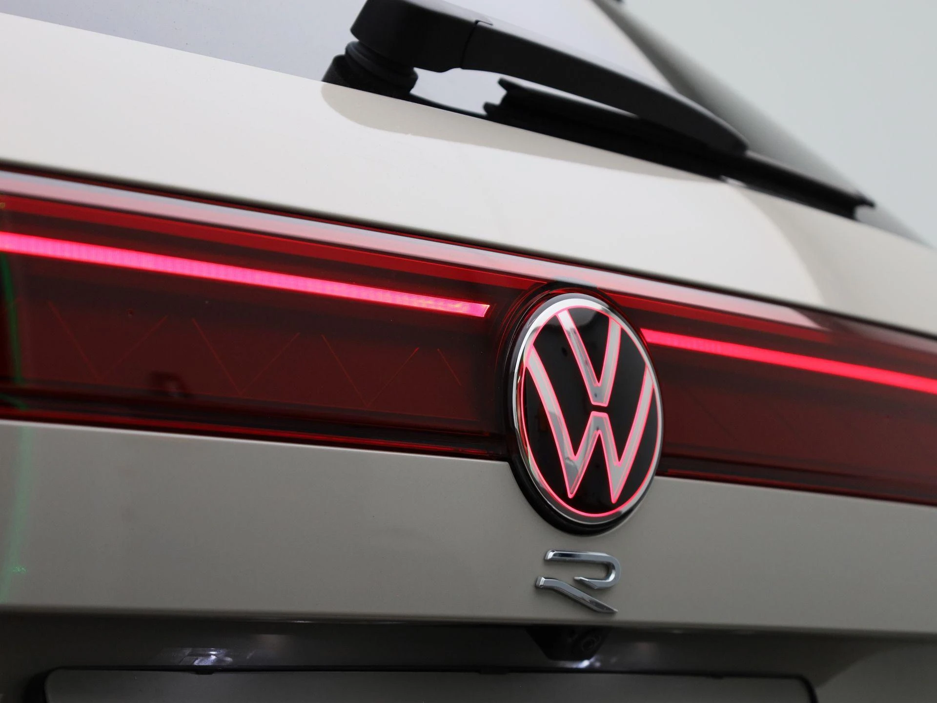 Volkswagen-Touareg-image-65