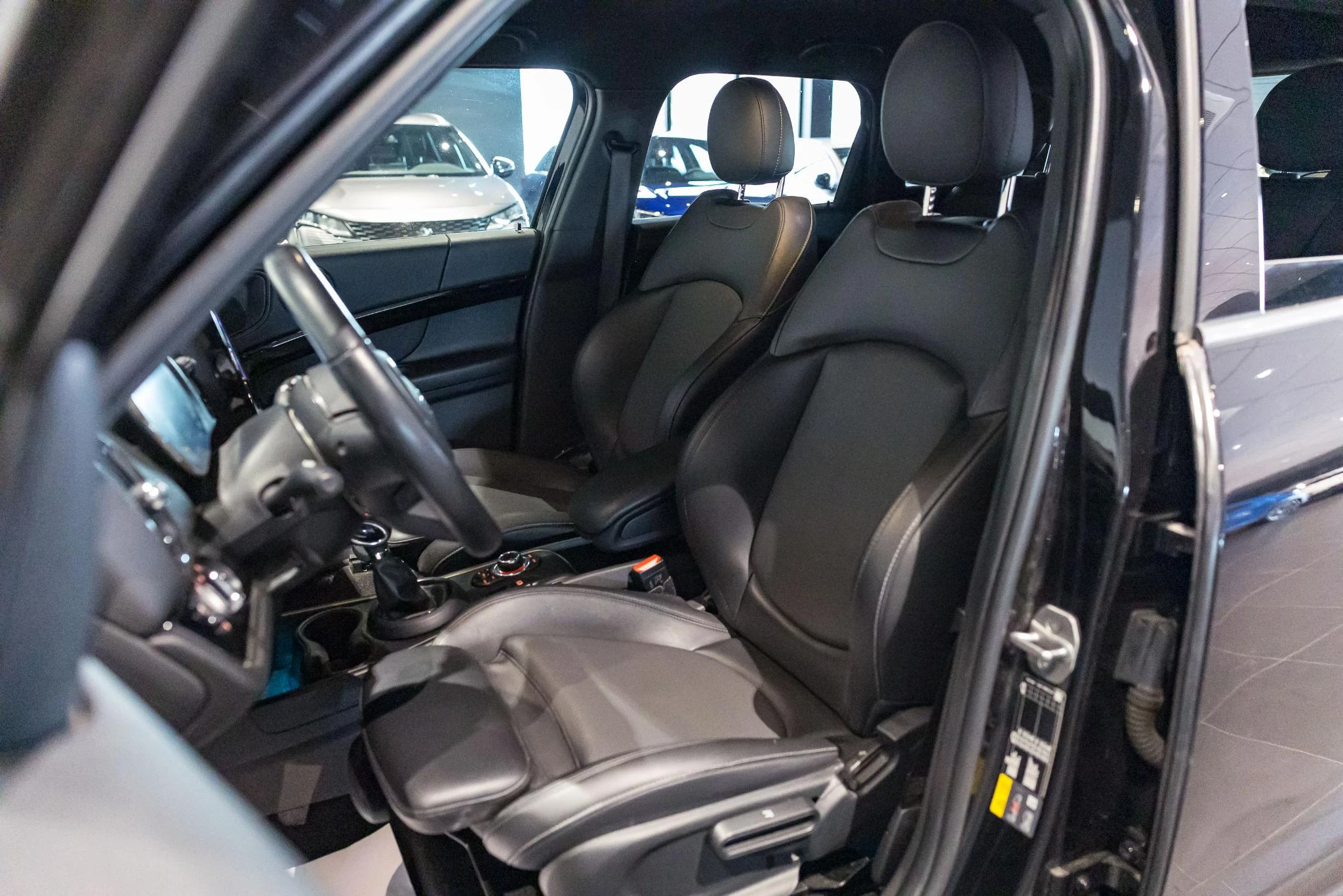 MINI-Countryman-image-23
