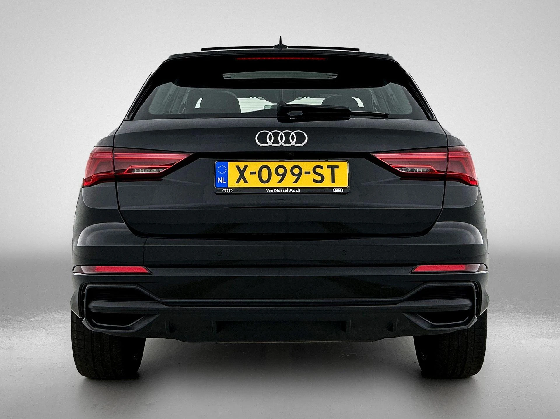 Audi-Q3-image-2