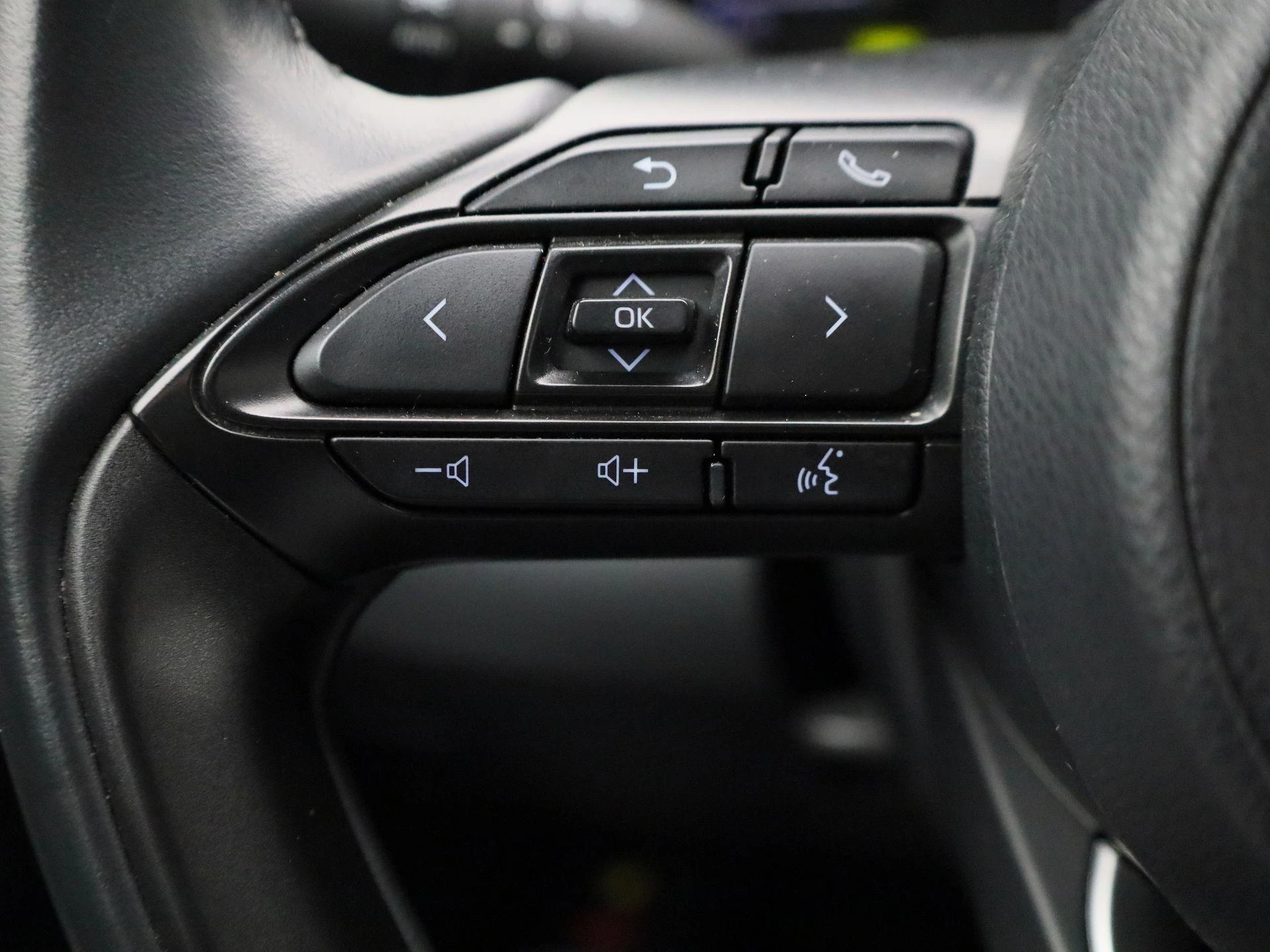 Toyota-Yaris-image-17