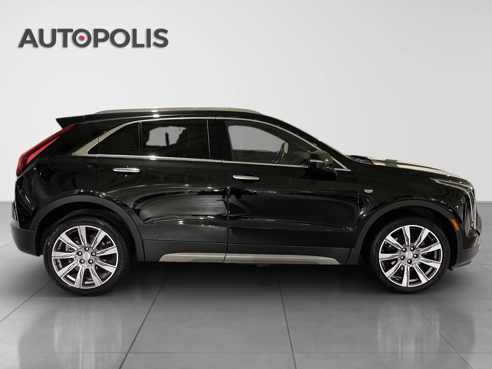 Cadillac-XT4-image-15