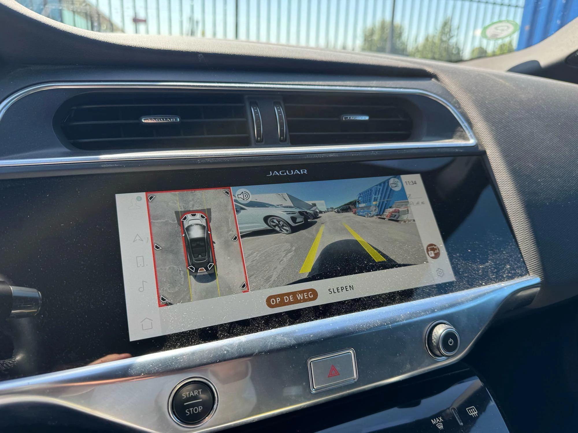 Jaguar-I-PACE-image-10